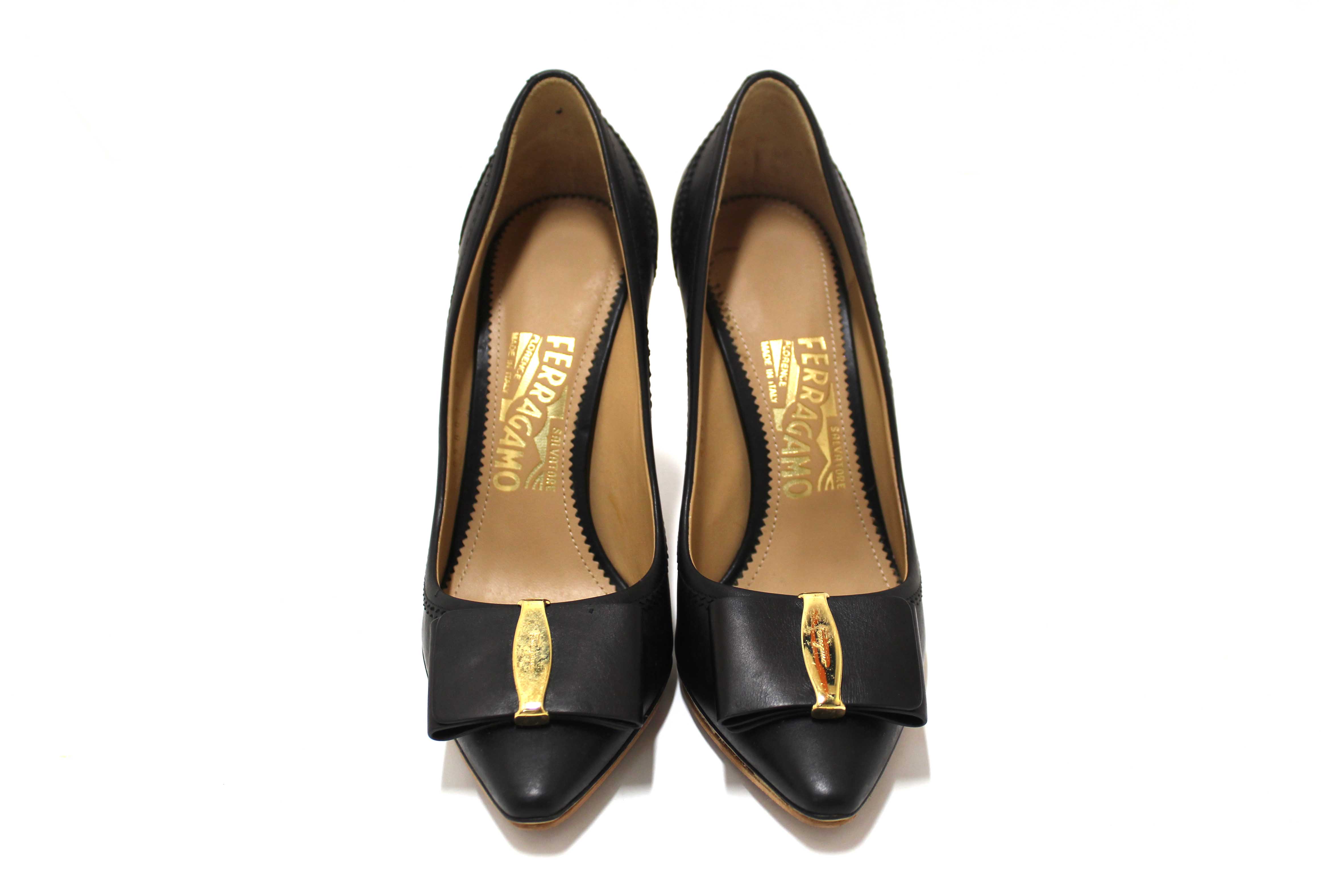 Authentic Salvatore Ferragamo Black Leather Bow Pointed Toe Pump Size 6.5