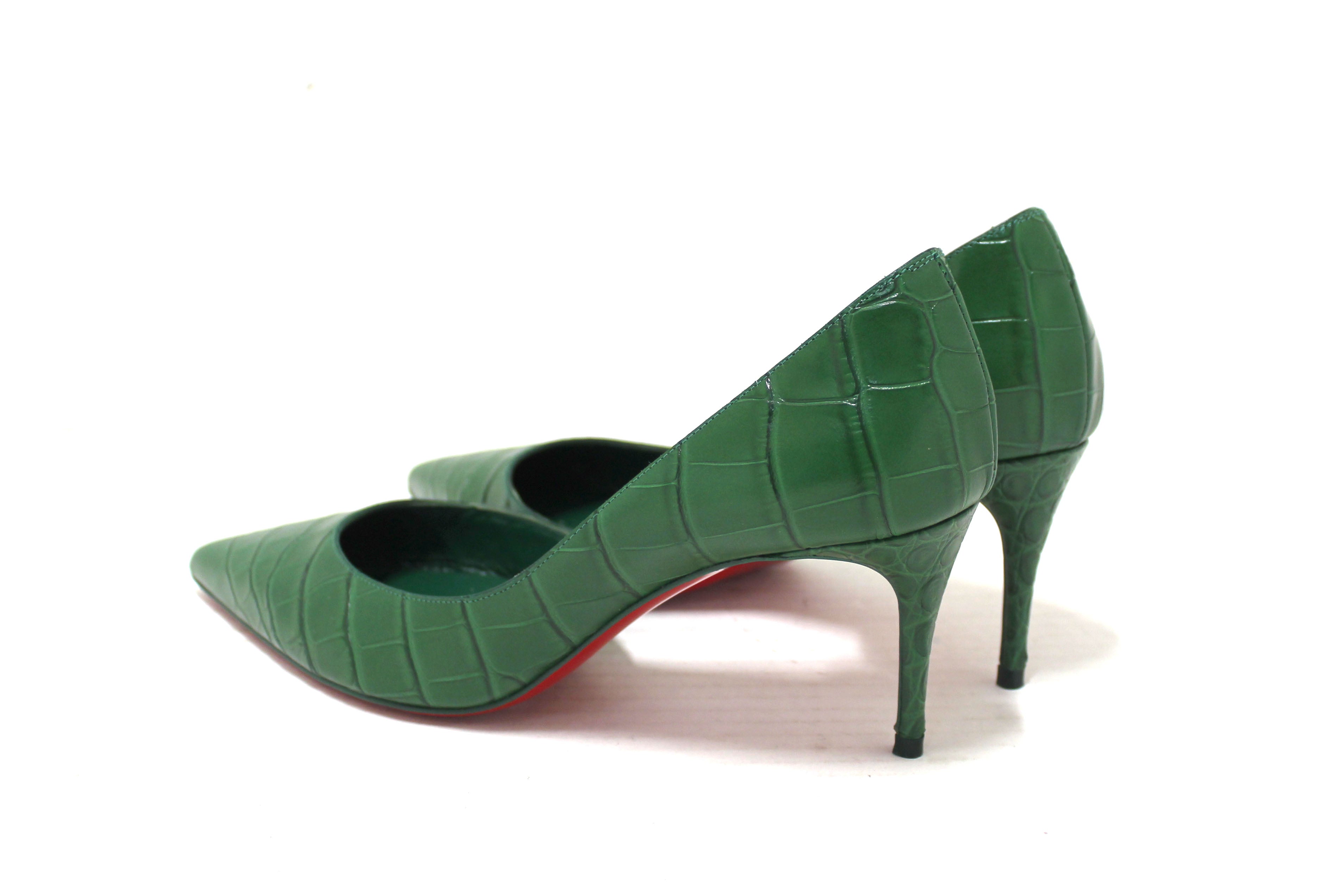 Authentic Christian Louboutin Green Crocodile Leather Pointed Toe Stiletto Heel size 38.5