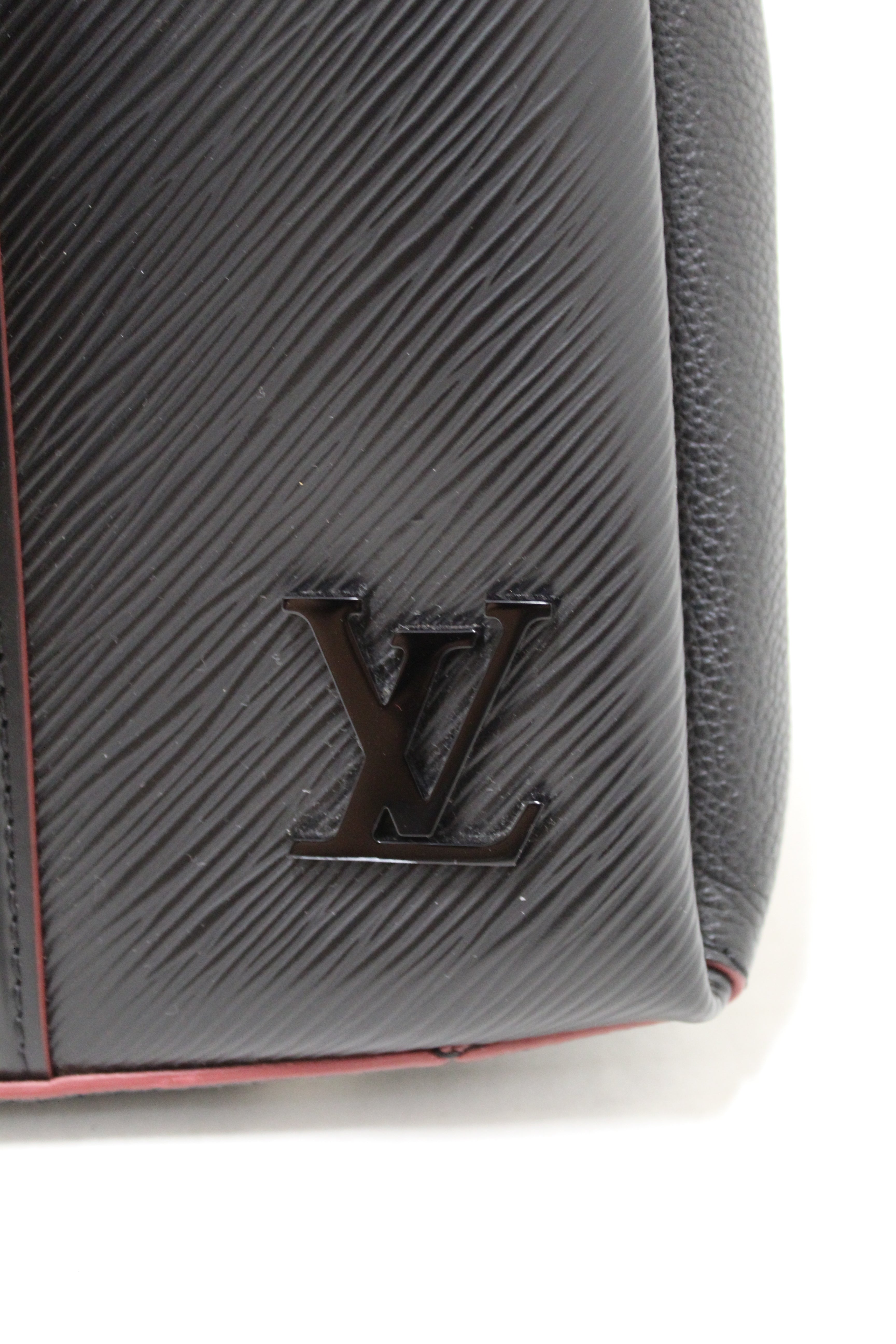 Authentic Louis Vuitton Black Epi Leather Soufflot BB Bag – Paris Station  Shop