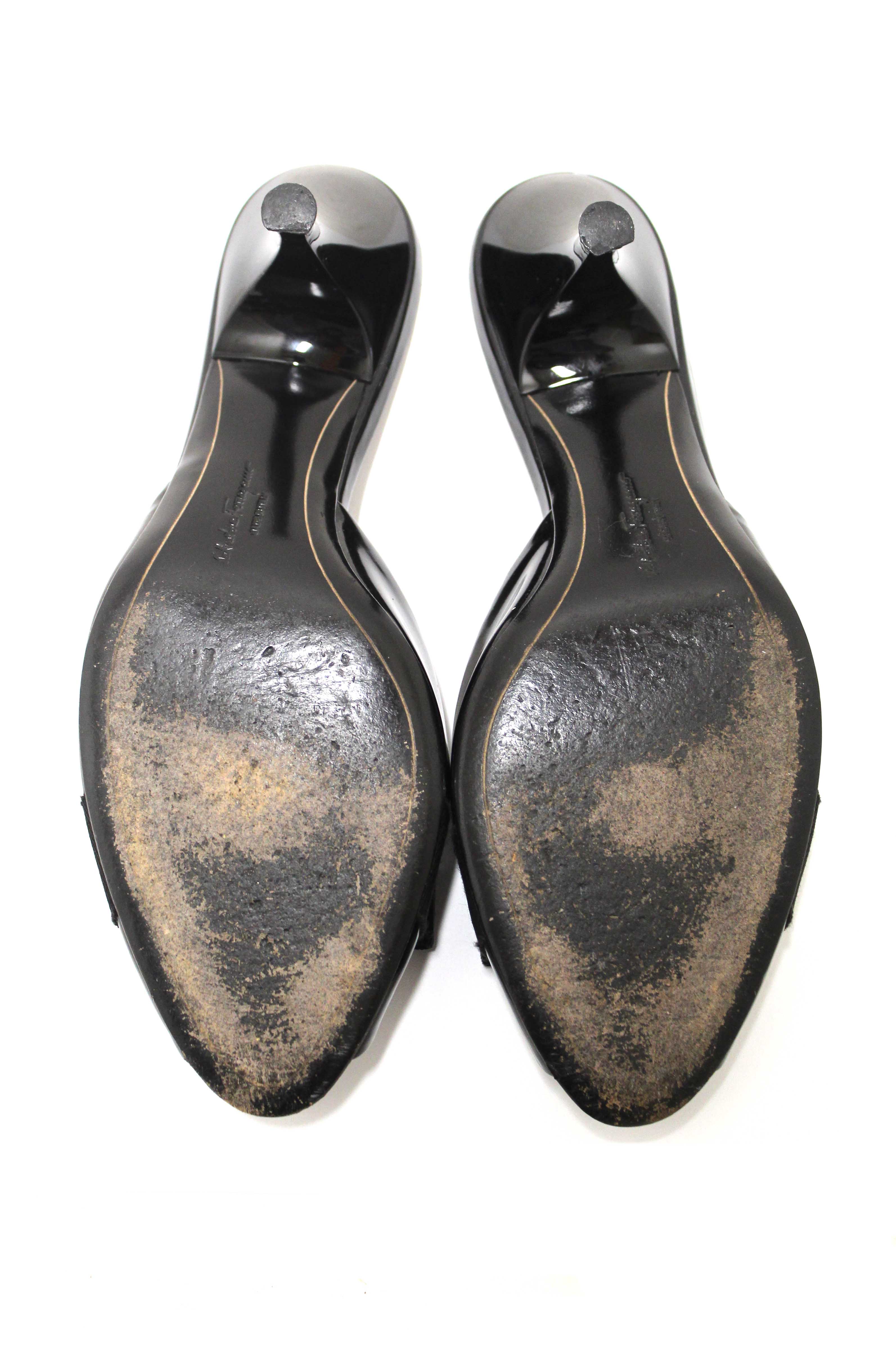 Authentic Salvatore Ferragamo Black Patent Calfskin Leather Riberia Size 9C