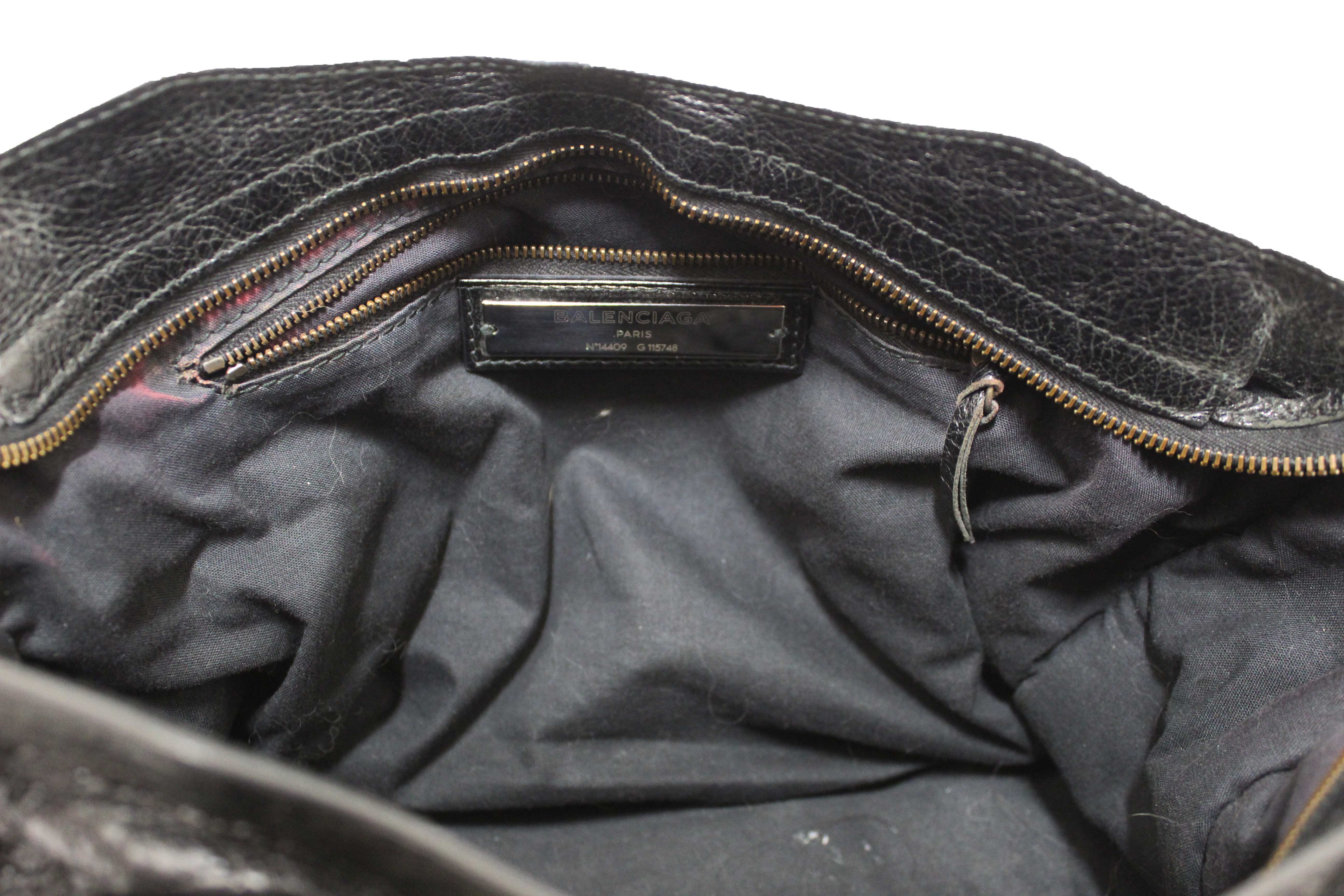 Authentic Balenciaga Black Classic City Lambskin Leather Shoulder Bag