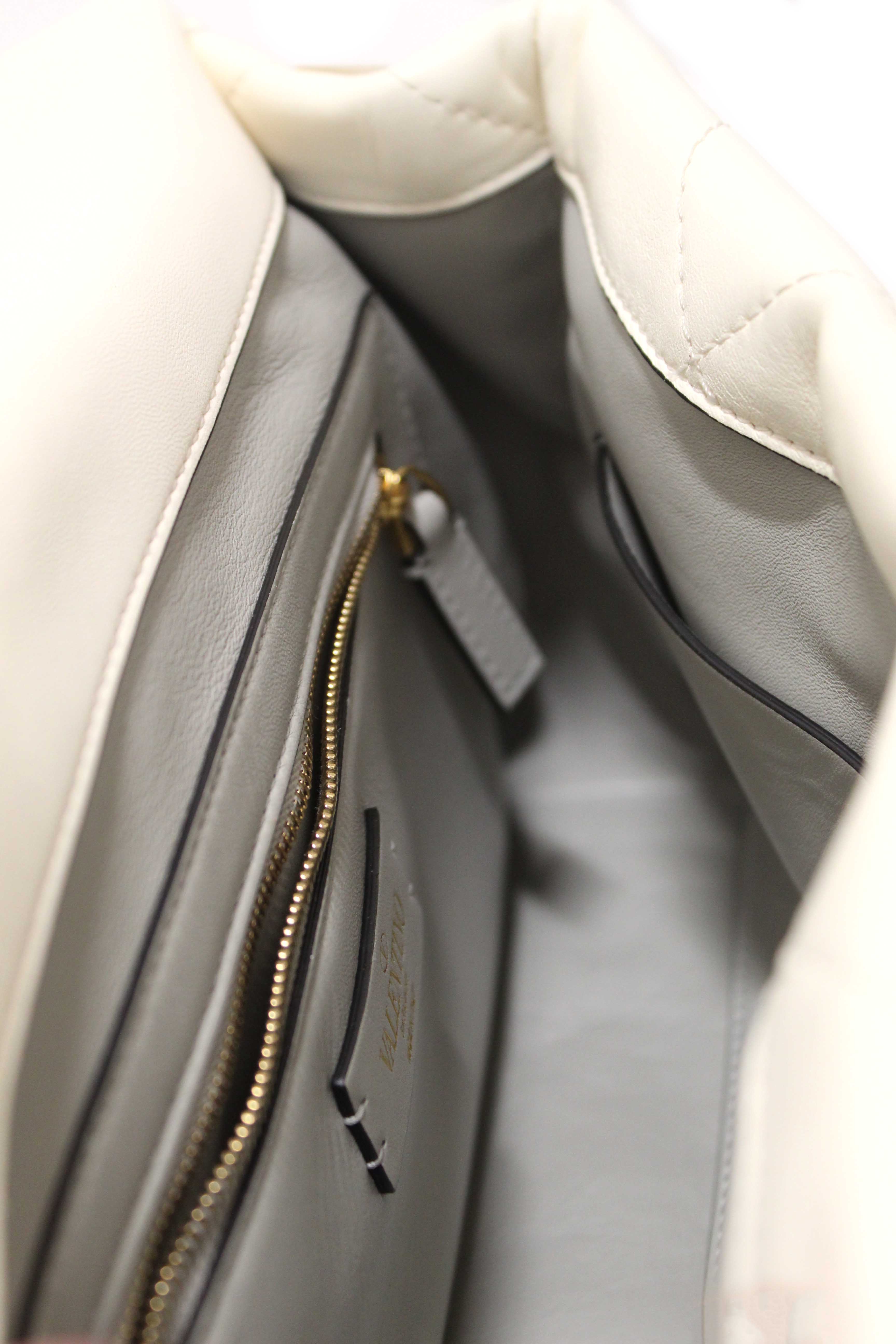 Authentic Valentino Garavani Large Roman Stud White Nappa Leather Shoulder Bag