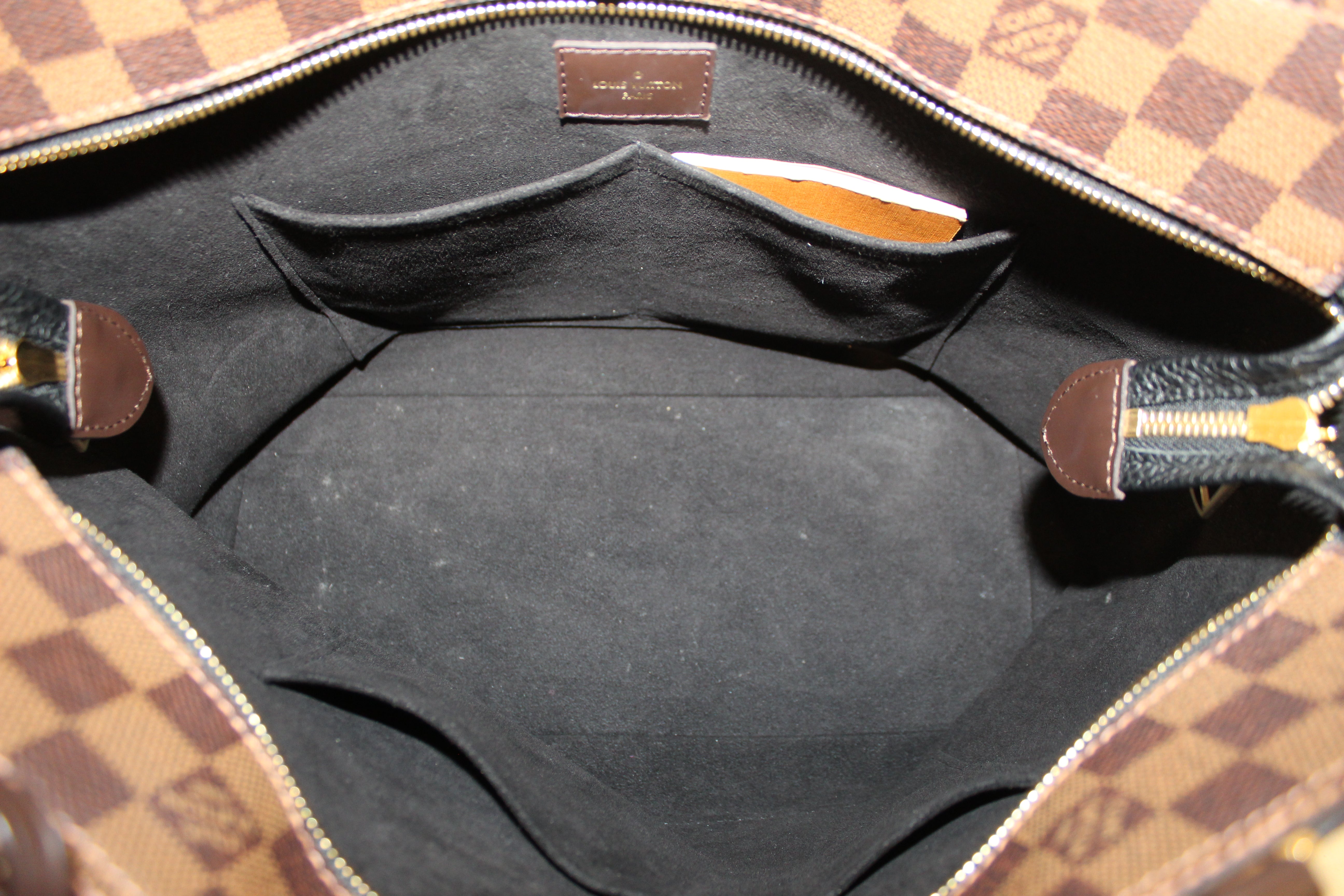 Louis Vuitton Shoulder Bag in Black Damier Canvas and Brown