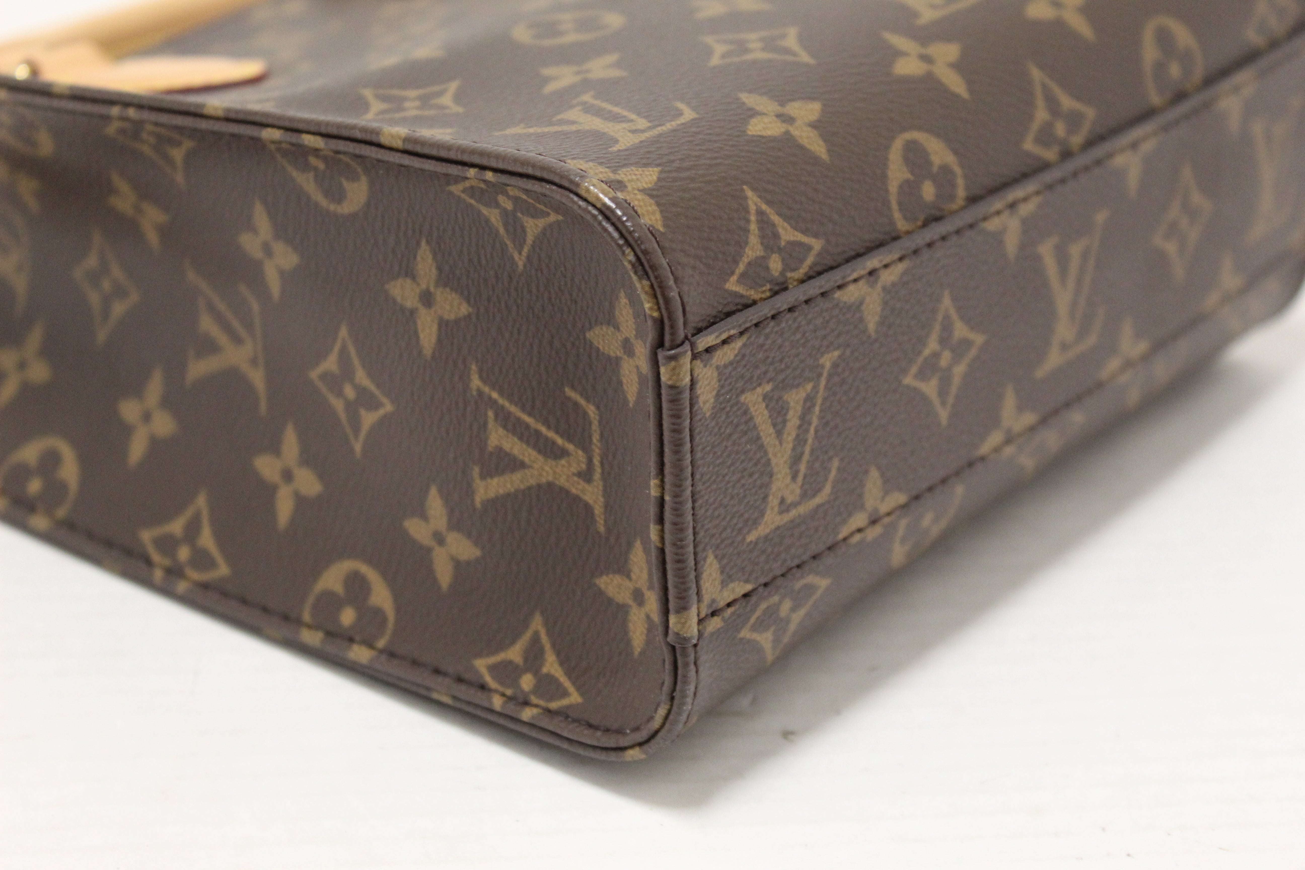 Authentic Louis Vuitton Classic Monogram Canvas Sac Plat BB Handbag