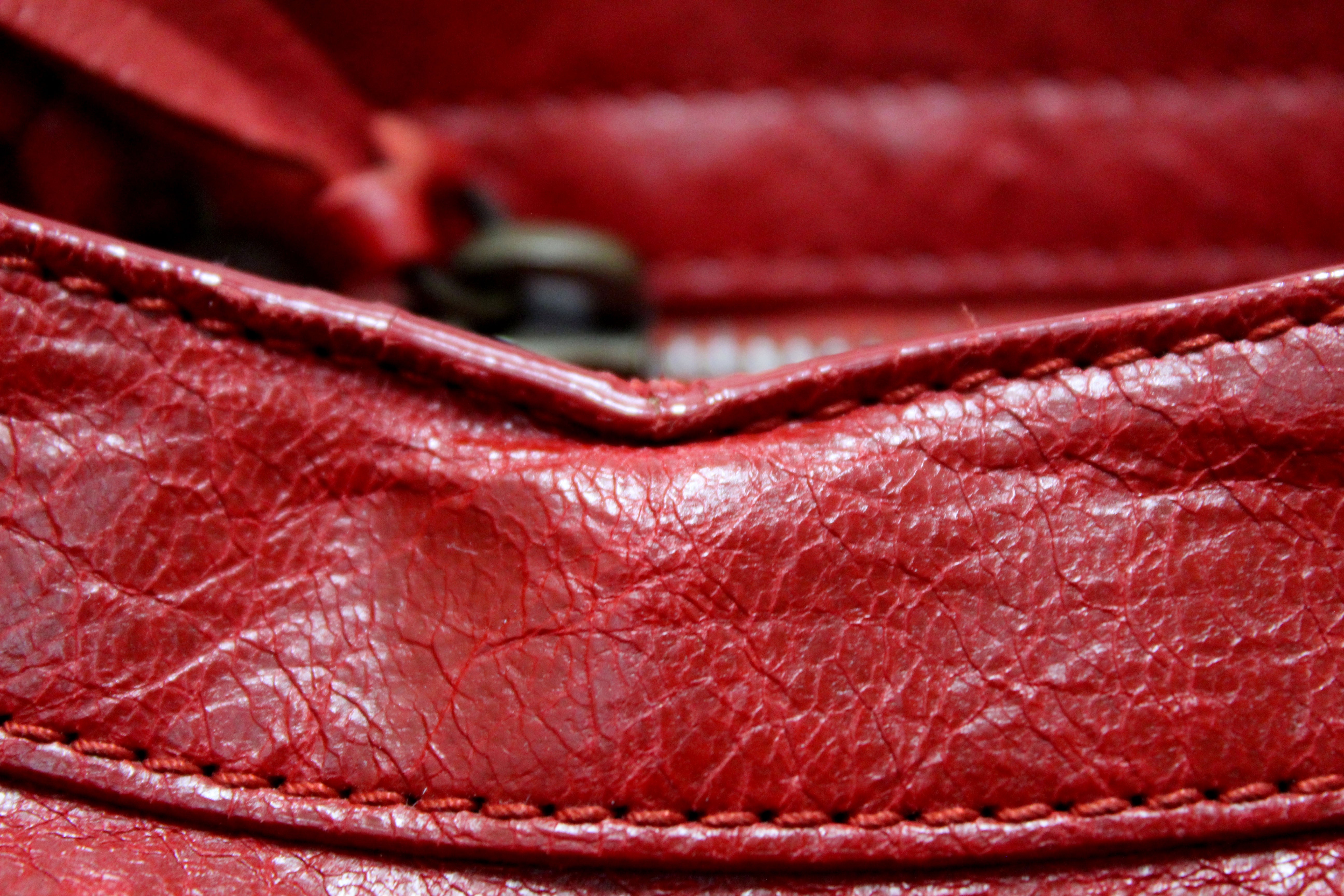 Authentic Balenciaga Red Classic City Lambskin Leather Shoulder Bag