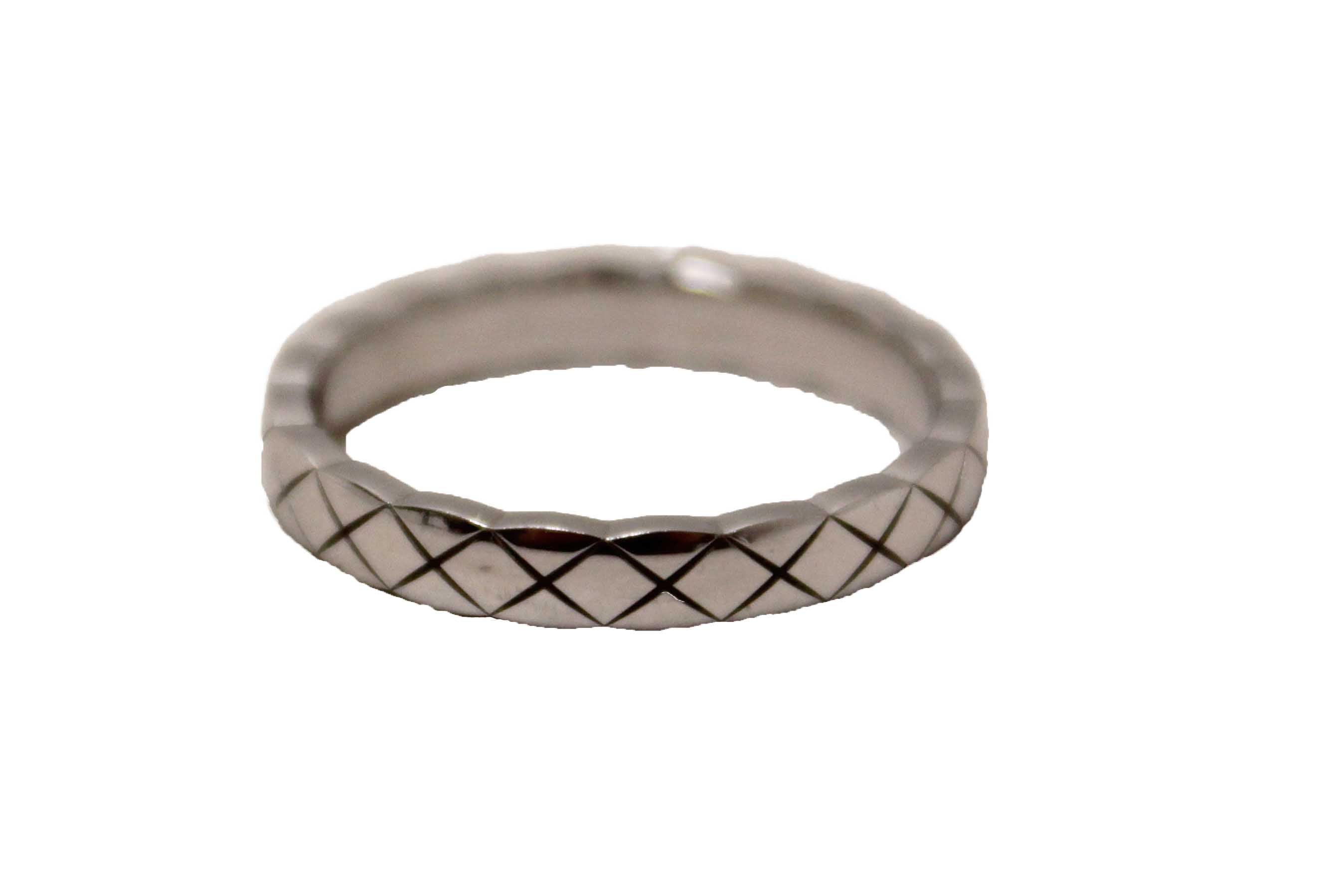 Authentic Chanel 18K White Gold Mini Coco Crush Ring 58 8.5