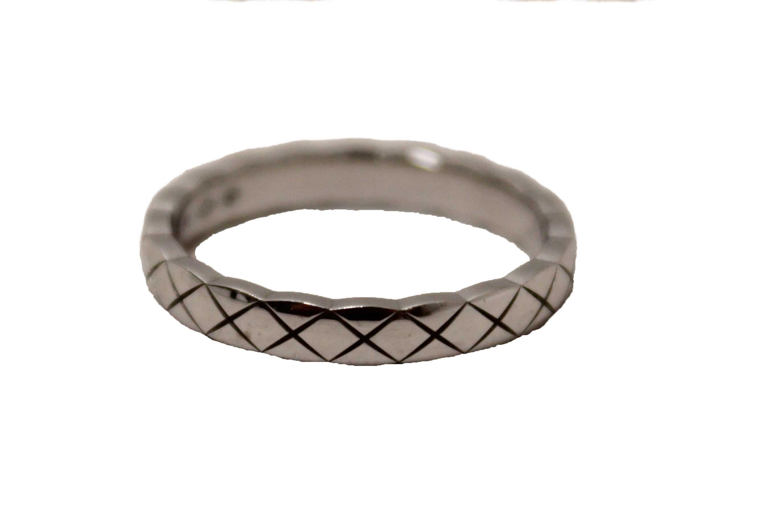 Authentic Chanel 18K White Gold Mini Coco Crush Ring 58 8.5