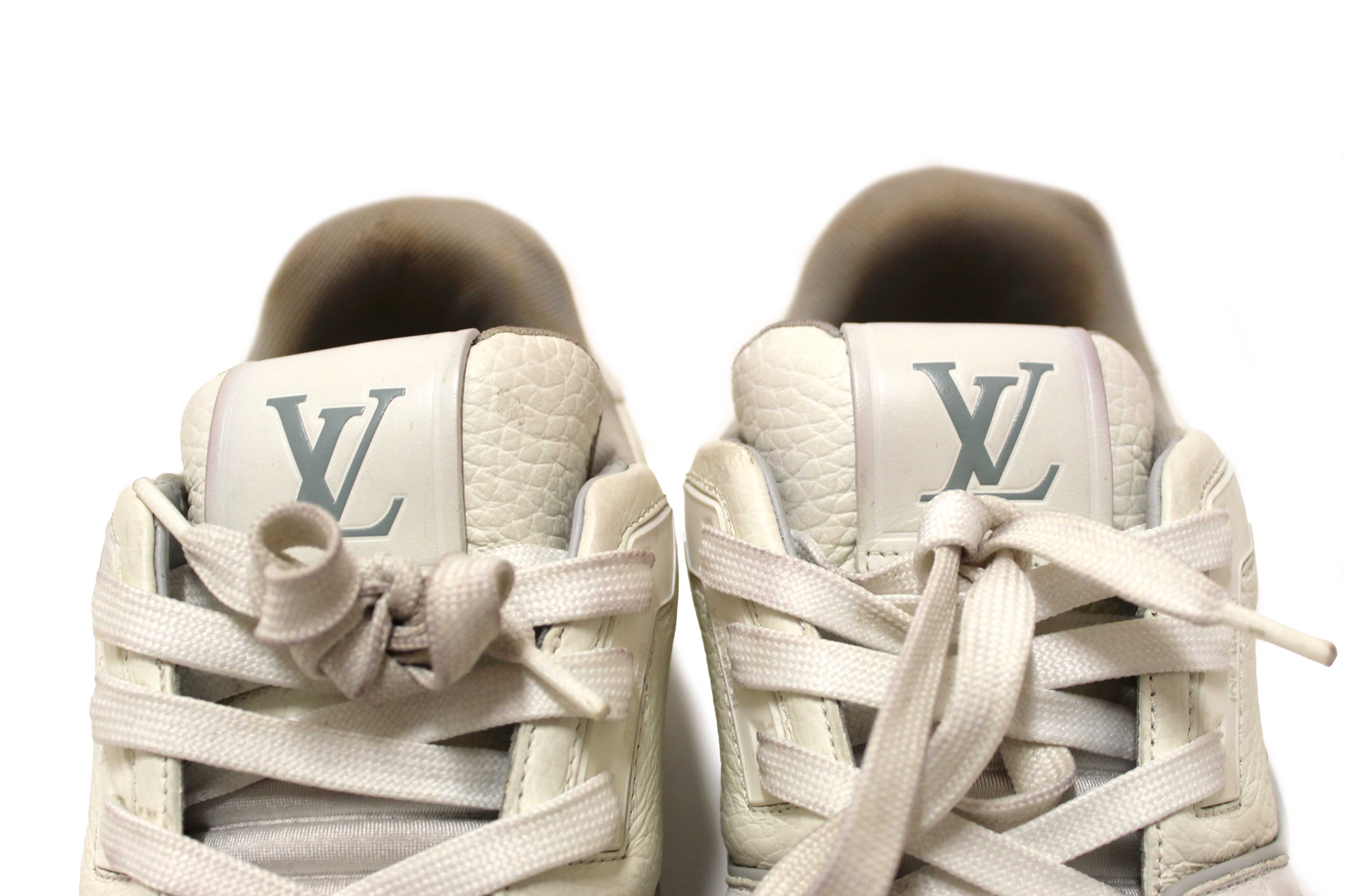 Authentic Louis Vuitton White Calfskin Mens LV Trainer Sneakers 38