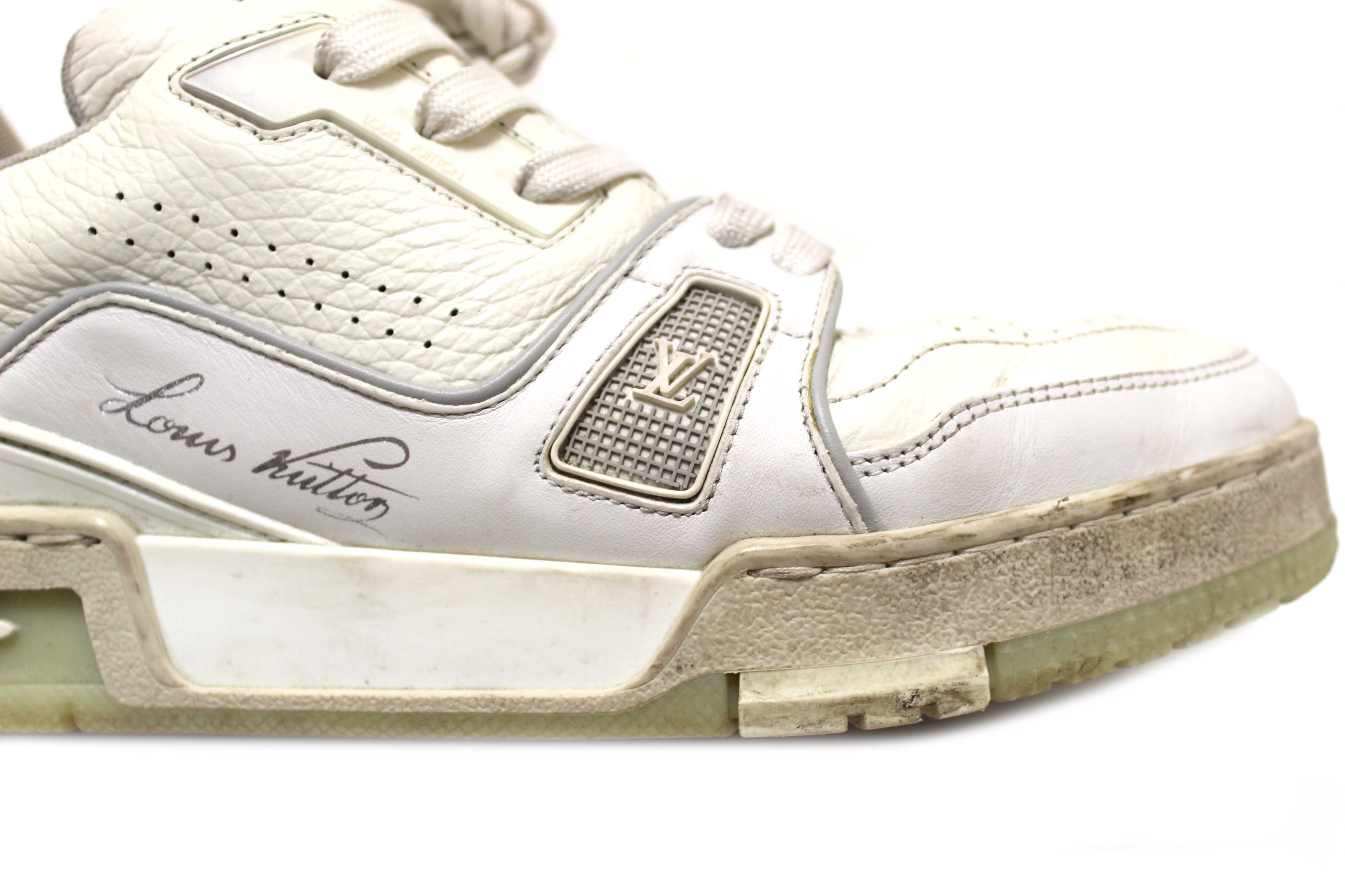 Authentic Louis Vuitton White Calfskin Mens LV Trainer Sneakers 38