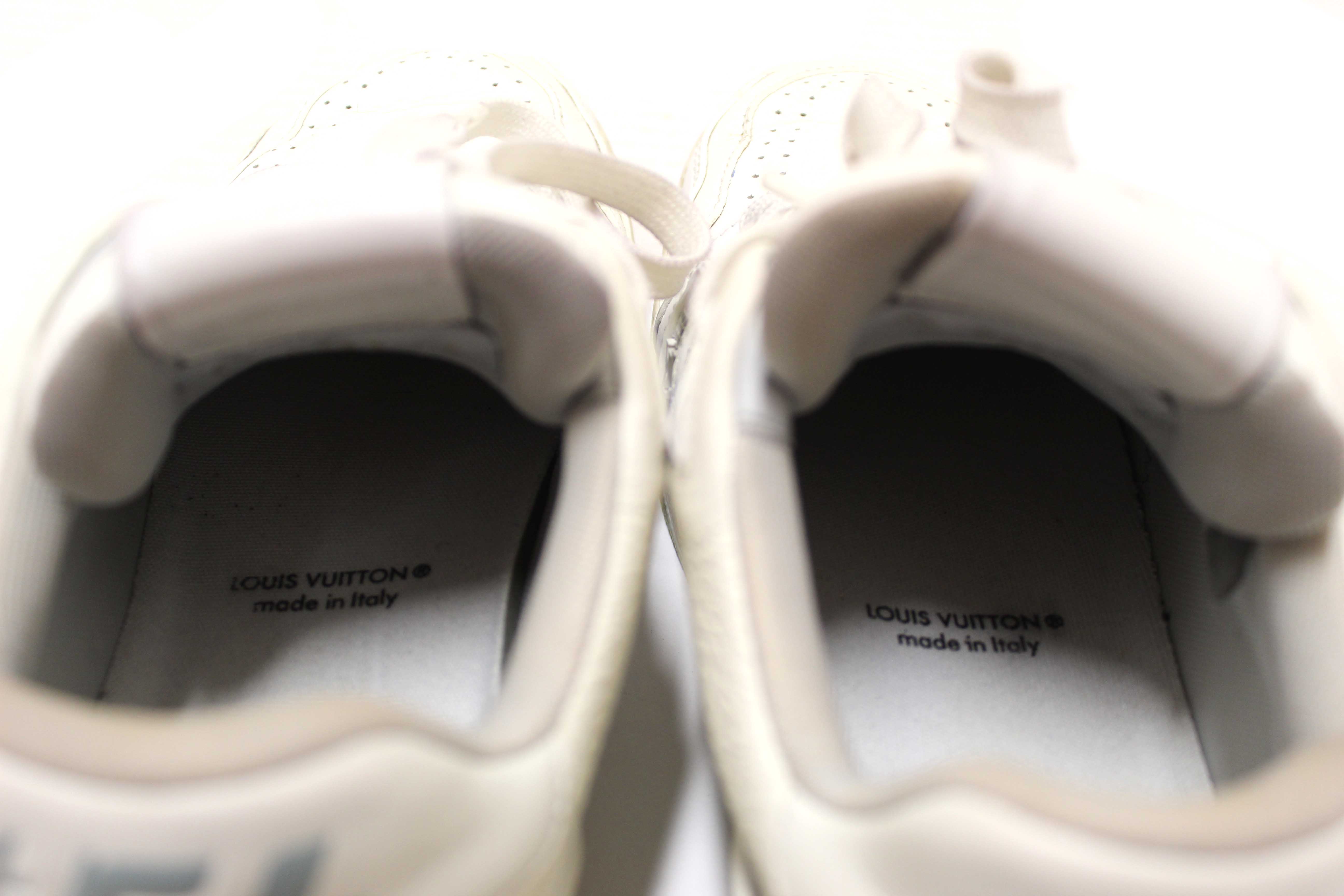 Authentic Louis Vuitton White Calfskin Mens LV Trainer Sneakers 38