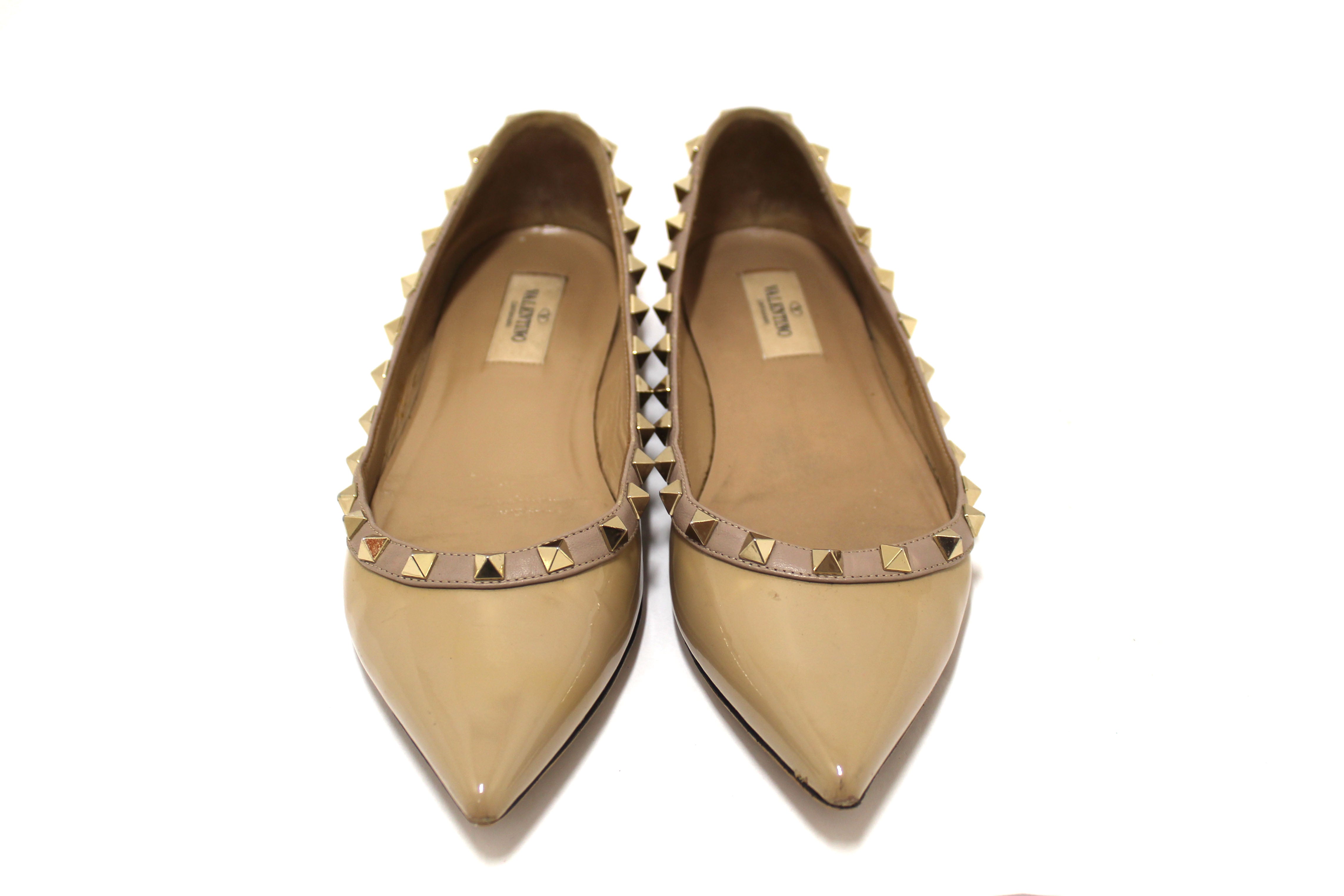 Authentic Valentino Garavani Beige Patent Leather Rockstud Ballet Flat Size 38