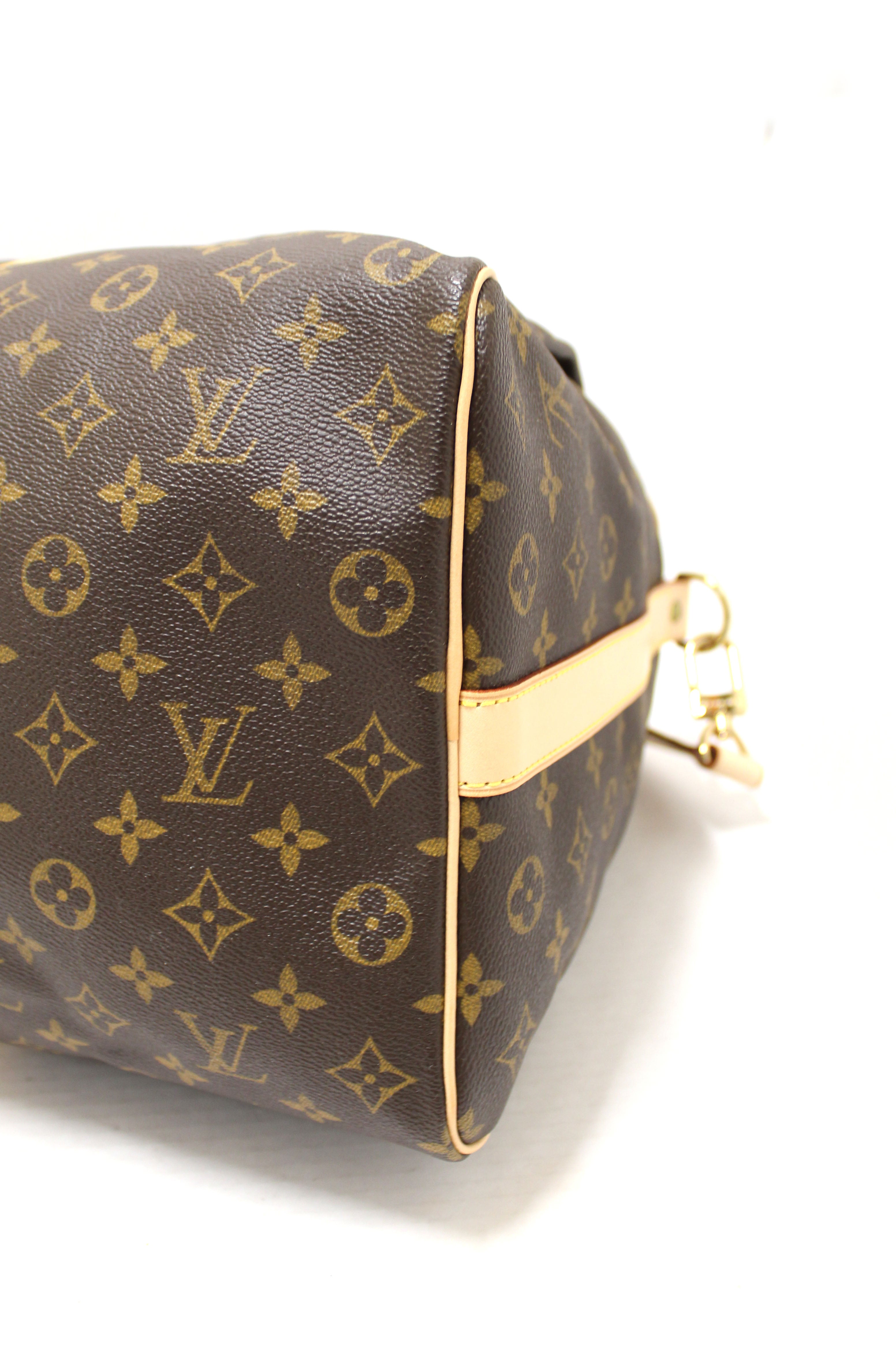 Authentic NEW Louis Vuitton Classic Monogram Keepall 50 Travel Bag