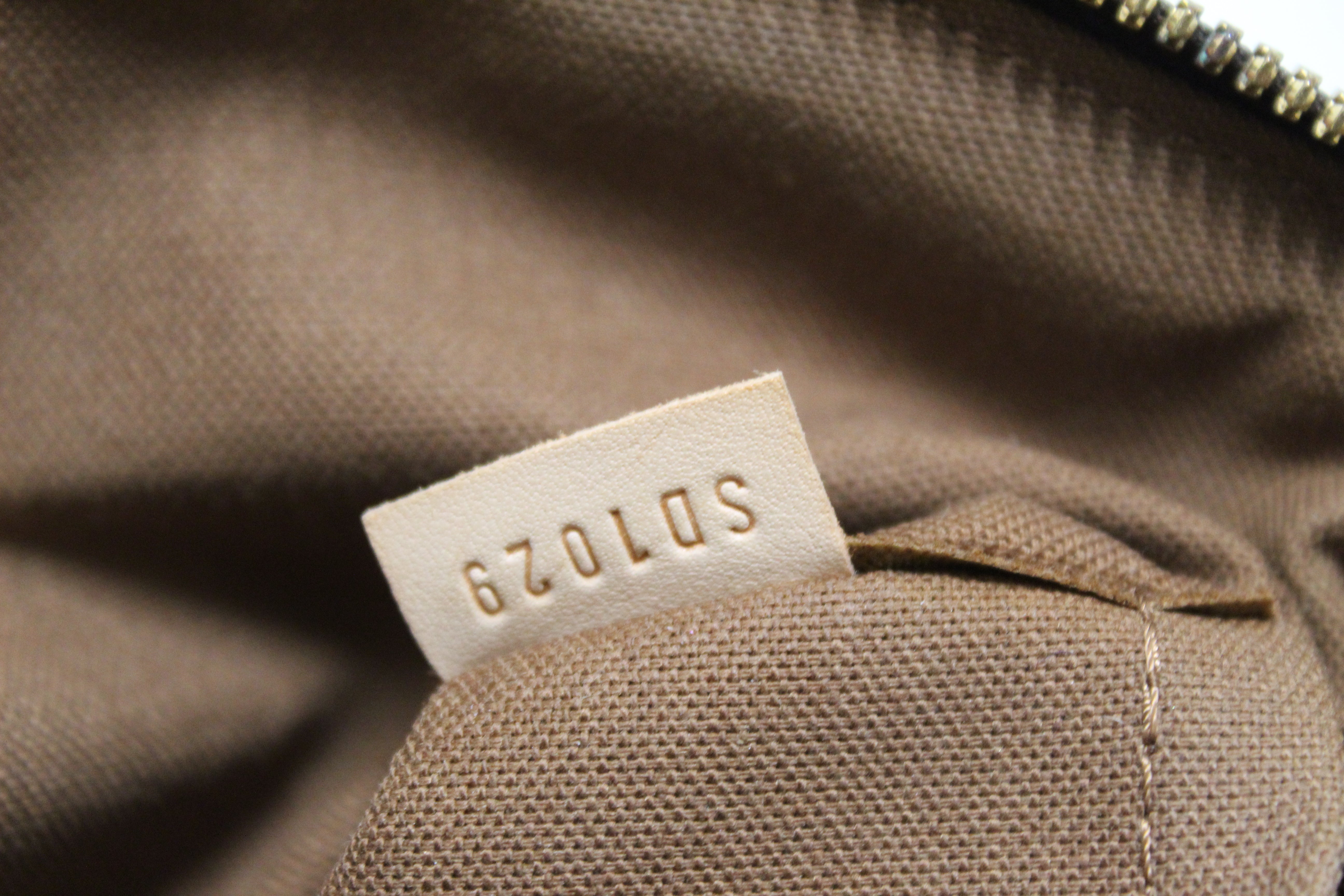 Louis Vuitton Monogram Tivoli PM Handbag M40143 Brown – Timeless Vintage  Company