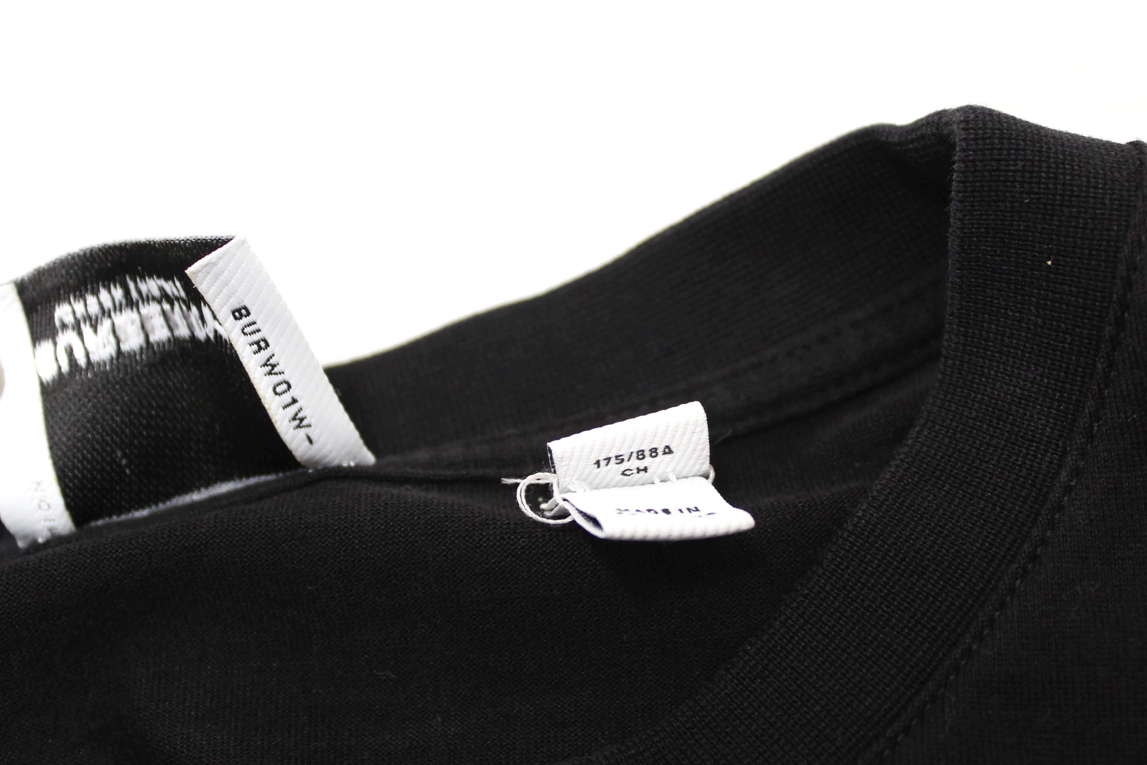 Authentic Burberry Black Cotton Logo Print T-shirt size S