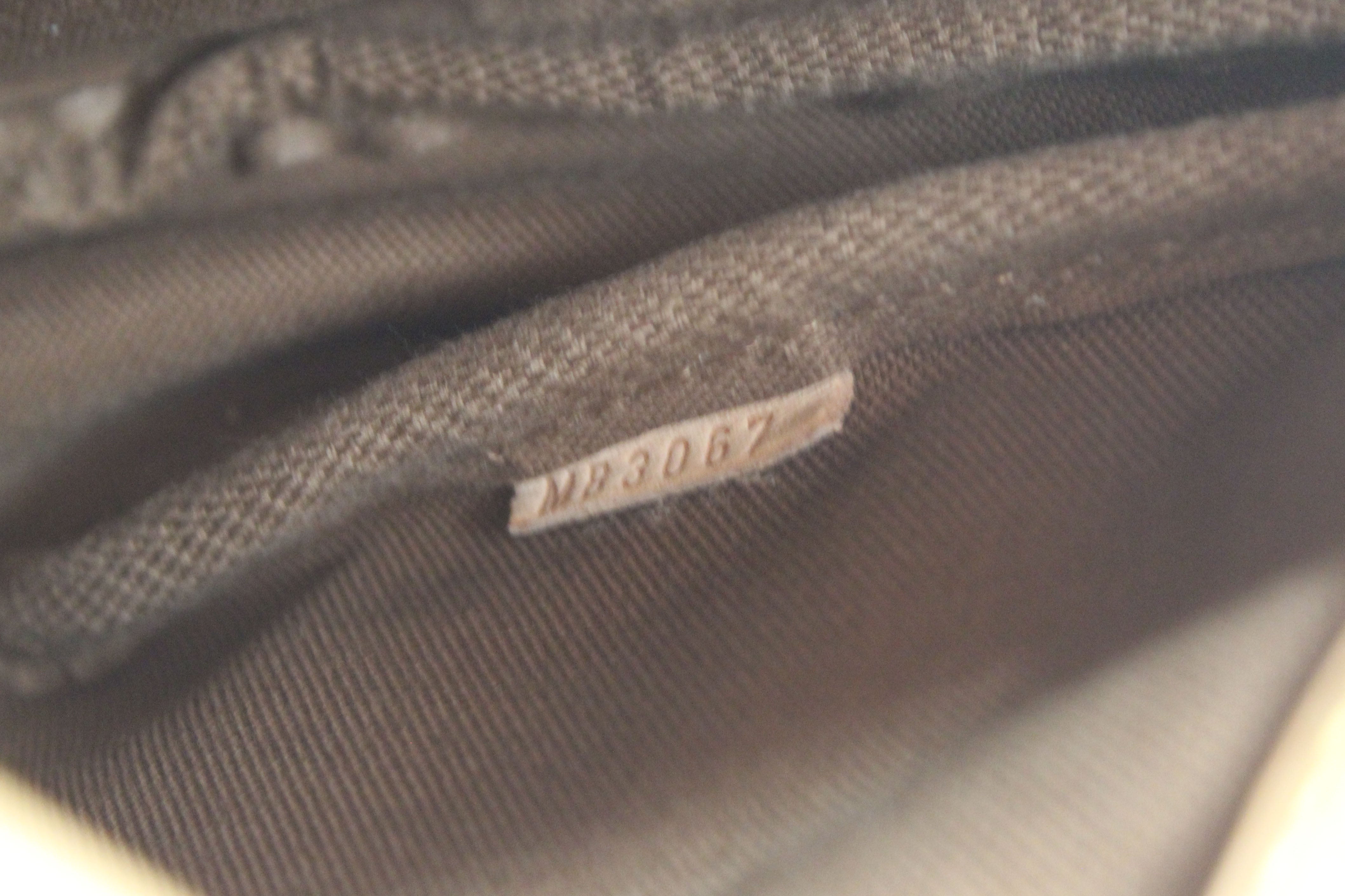 Authentic Louis Vuitton Classic Monogram Canvas Saumur 30 Messenger Bag
