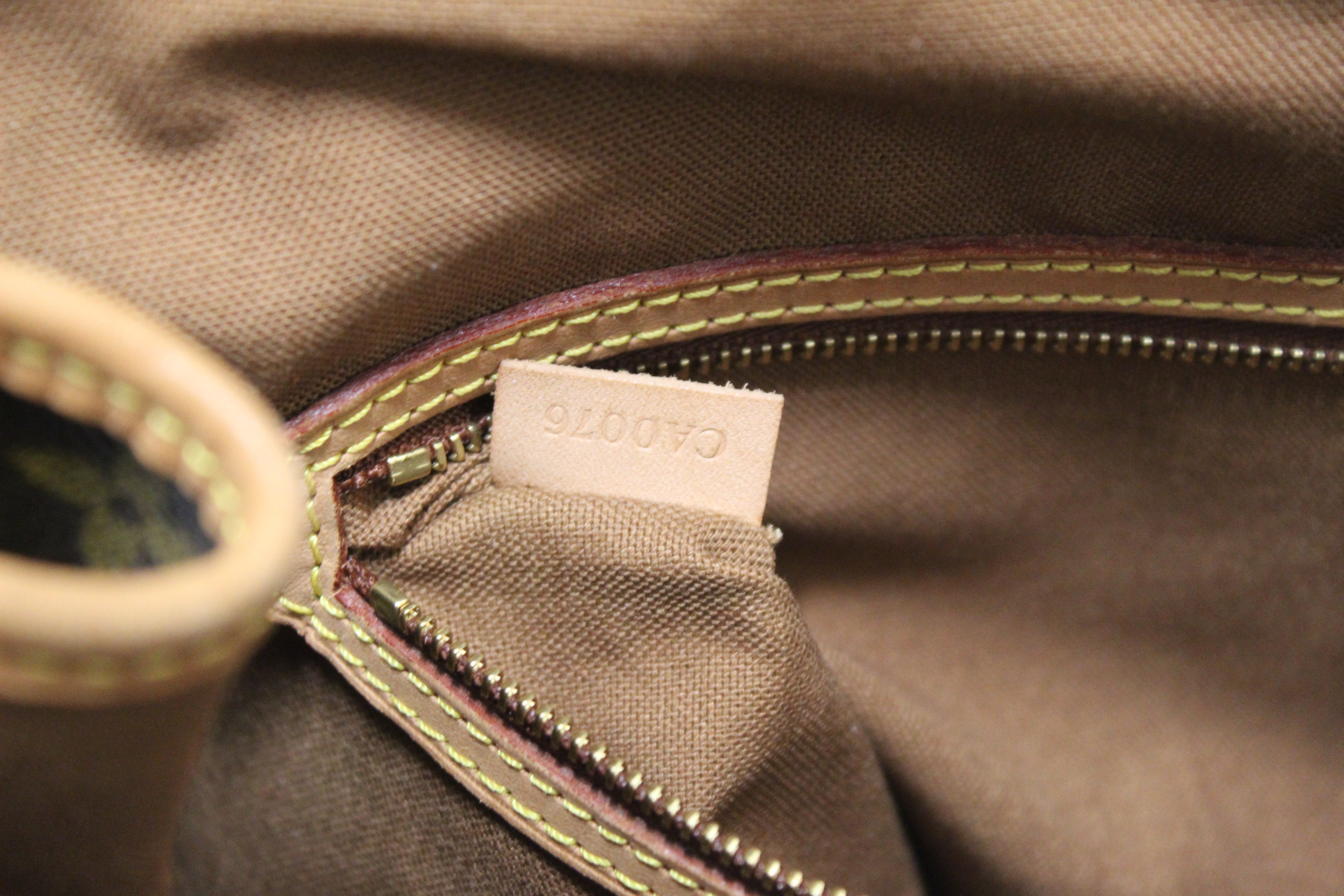Louis Vuitton Monogram Batignolles Horizontal Shoulder Tote Bag –