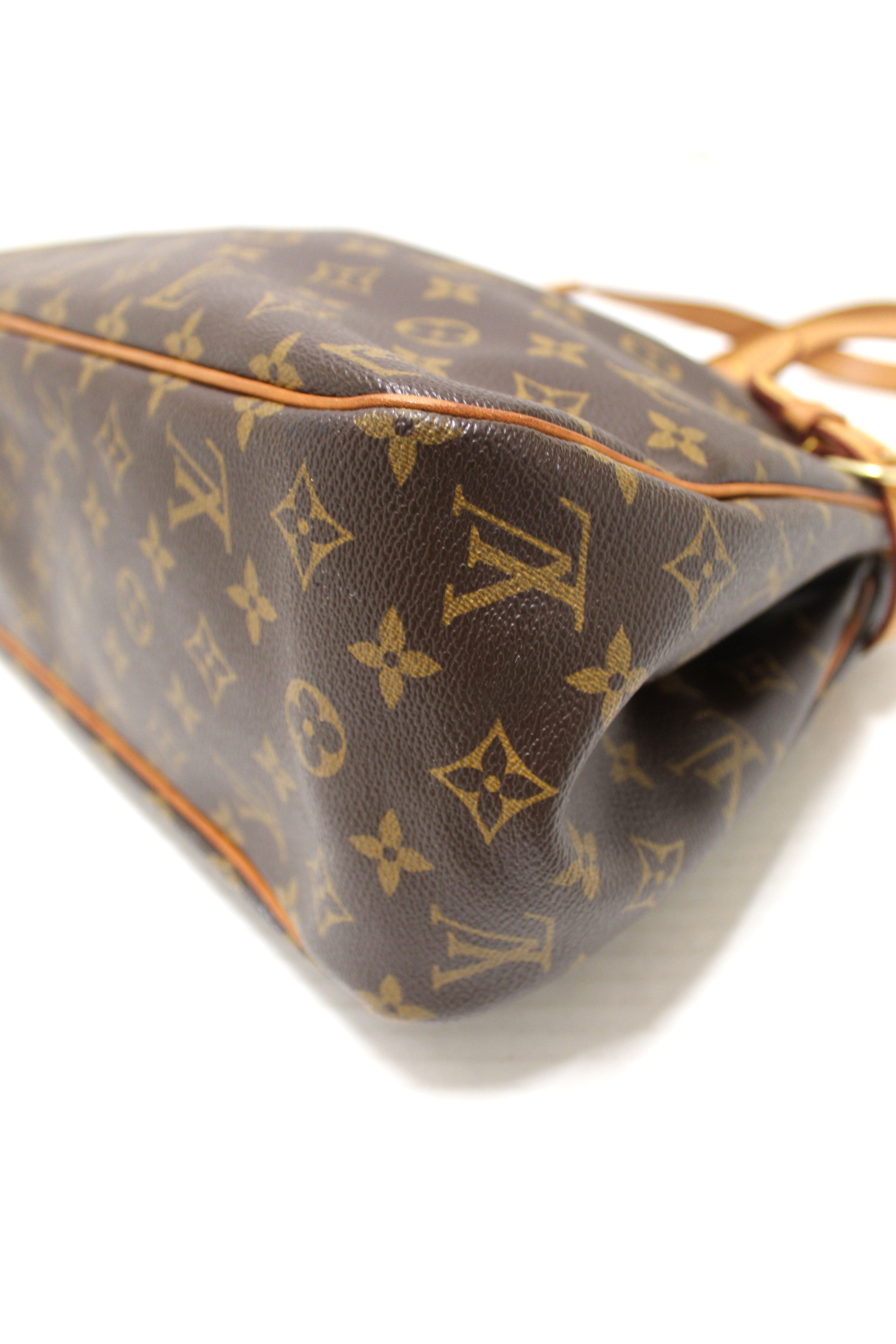 Selling my Louis Vuitton purse Louis Vuitton Monogram Batignolles