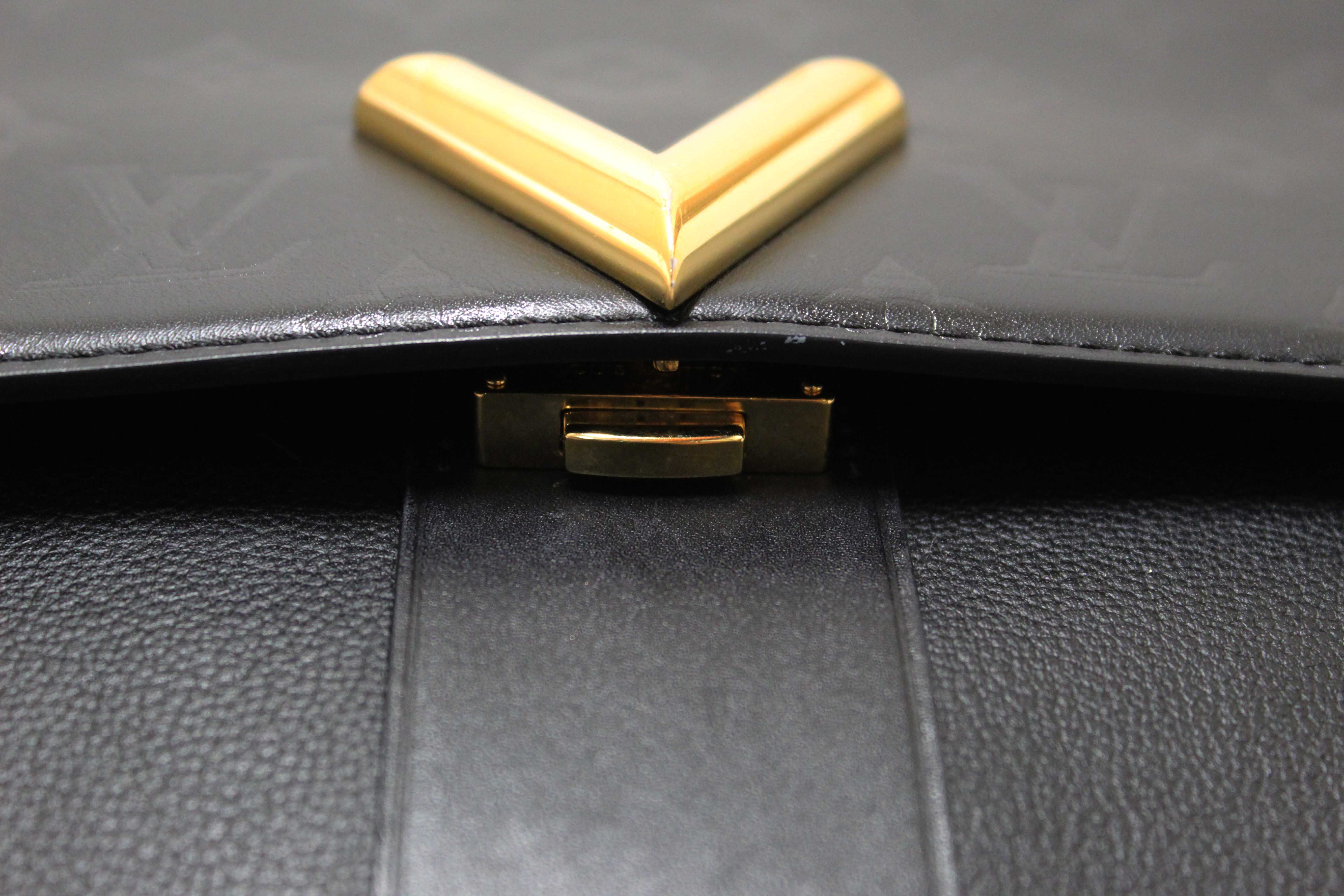Authentic Louis Vuitton Black Monogram Leather Very One Handle Handbag