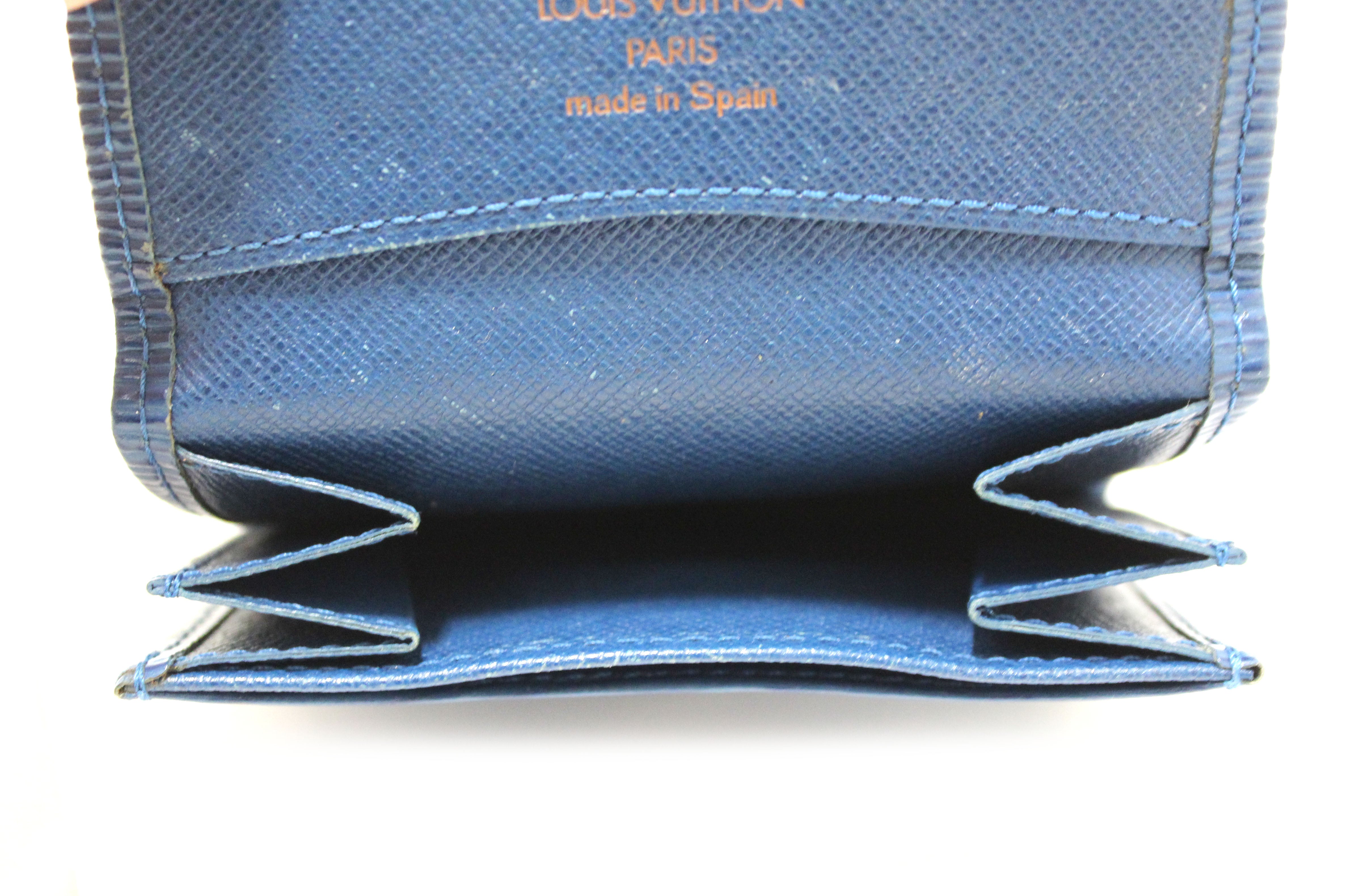 Authentic Louis Vuitton Vintage Blue Epi Leather Card Holder – Paris  Station Shop