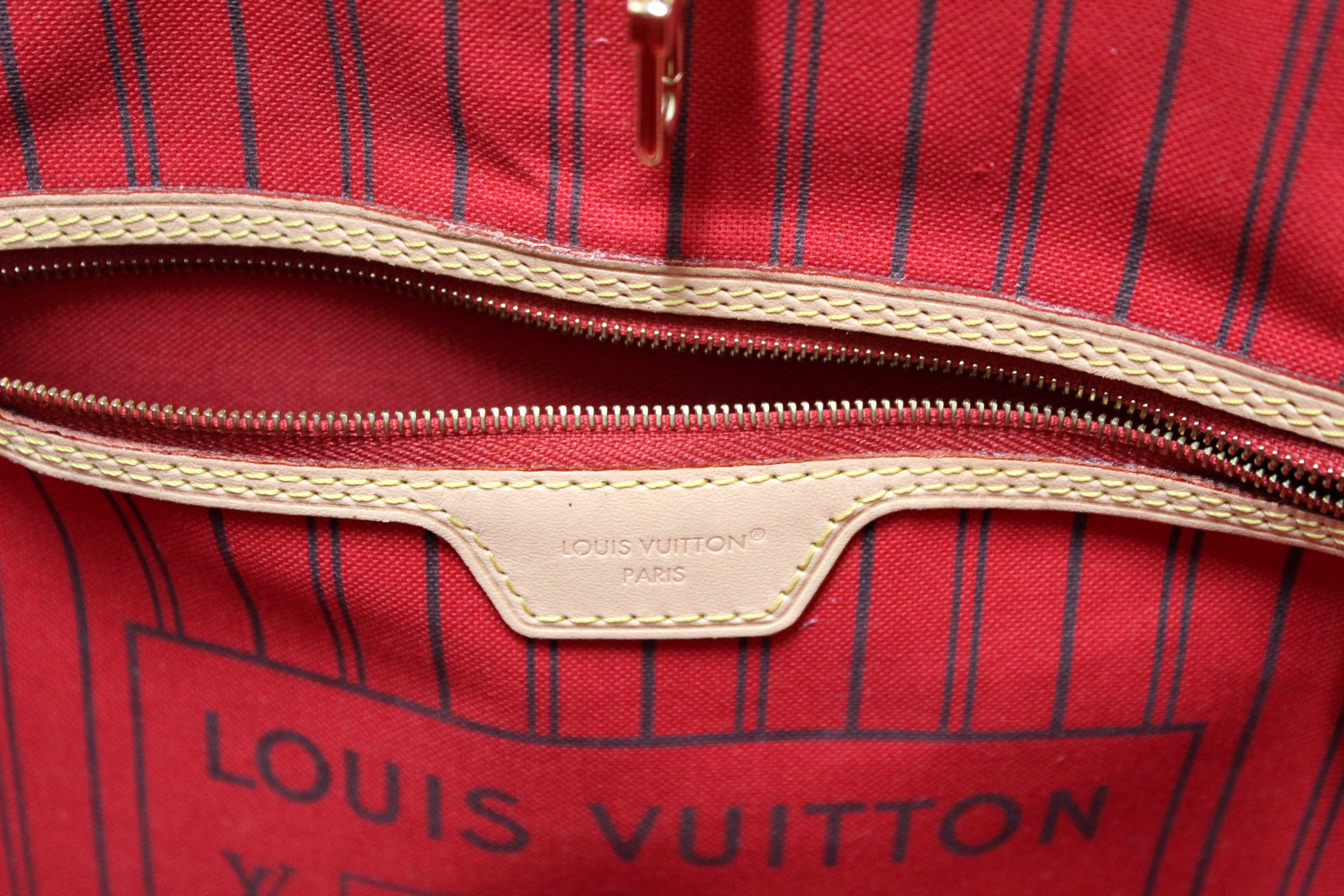 Authentic Louis Vuitton Classic Monogram Neverfull MM Tote Shoulder Bag