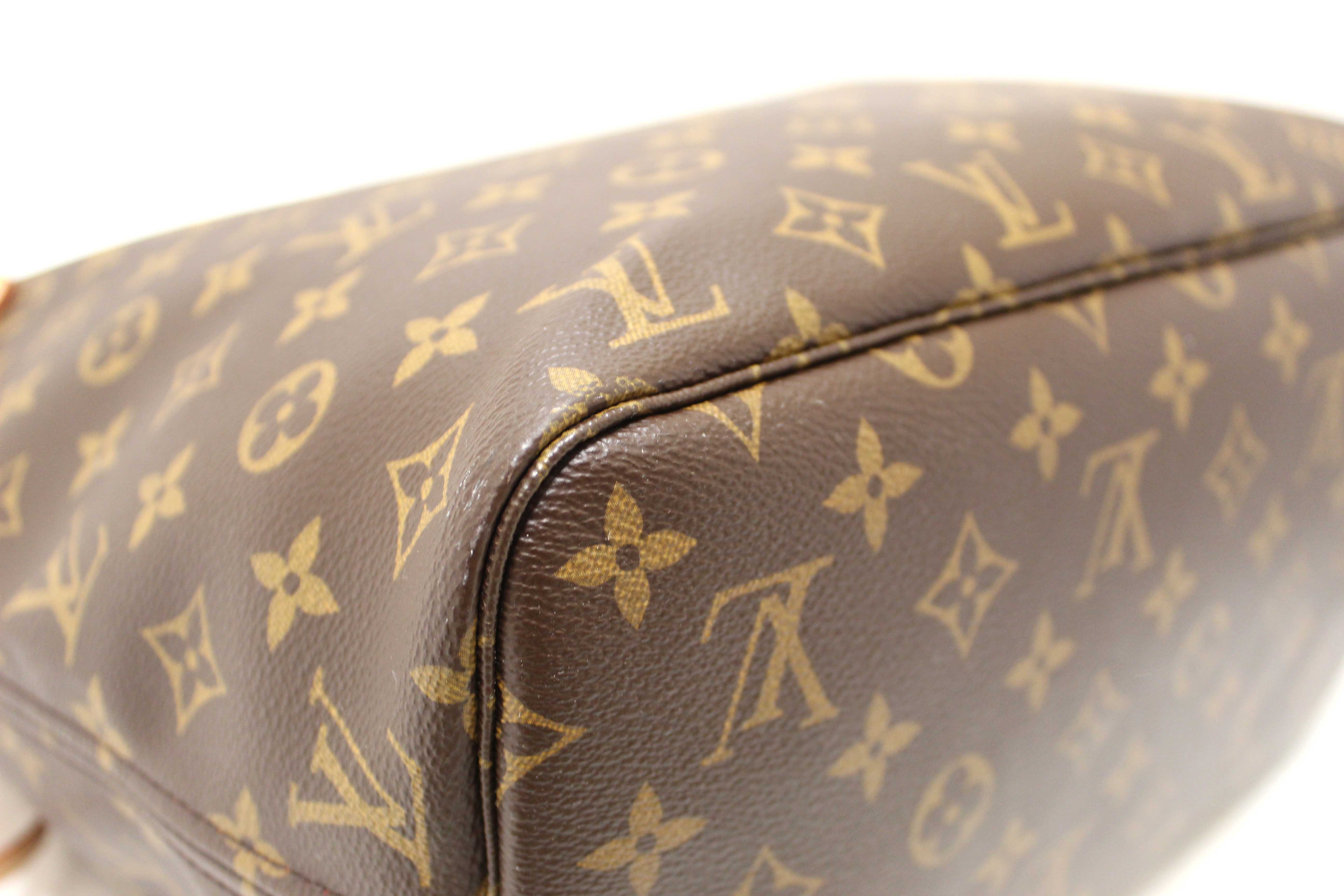 Authentic Louis Vuitton Classic Monogram Neverfull MM Tote Shoulder Bag