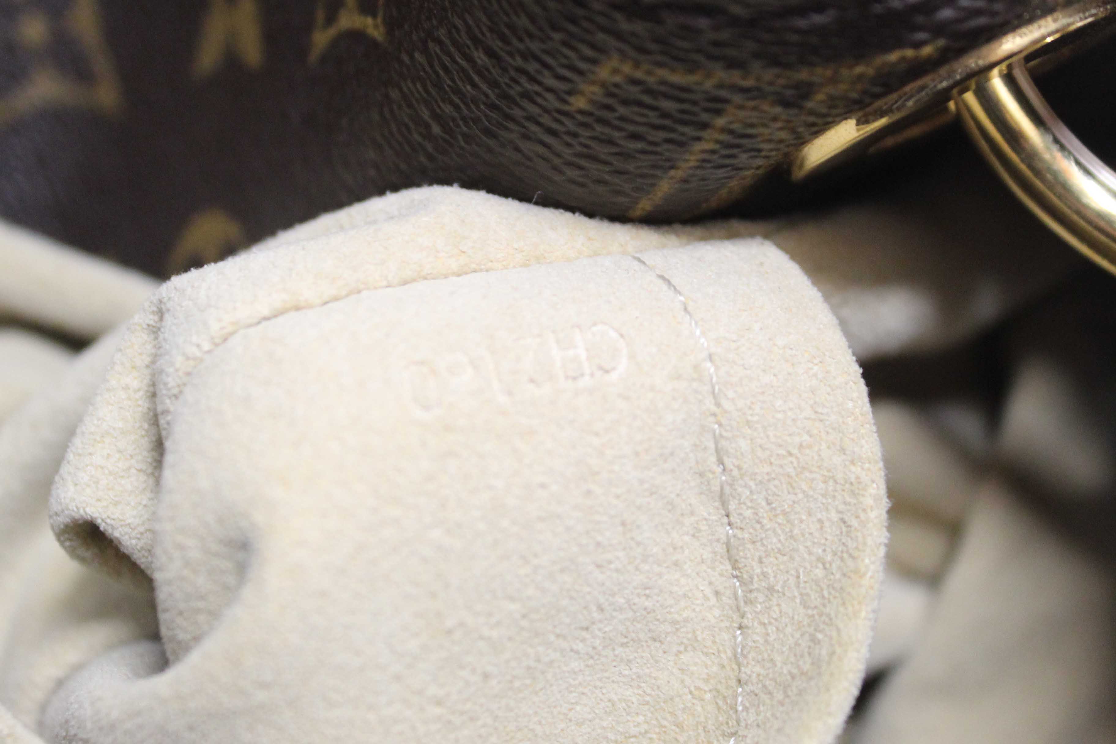 Authentic Louis Vuitton Classic Monogram Canvas Artsy MM Shoulder Bag