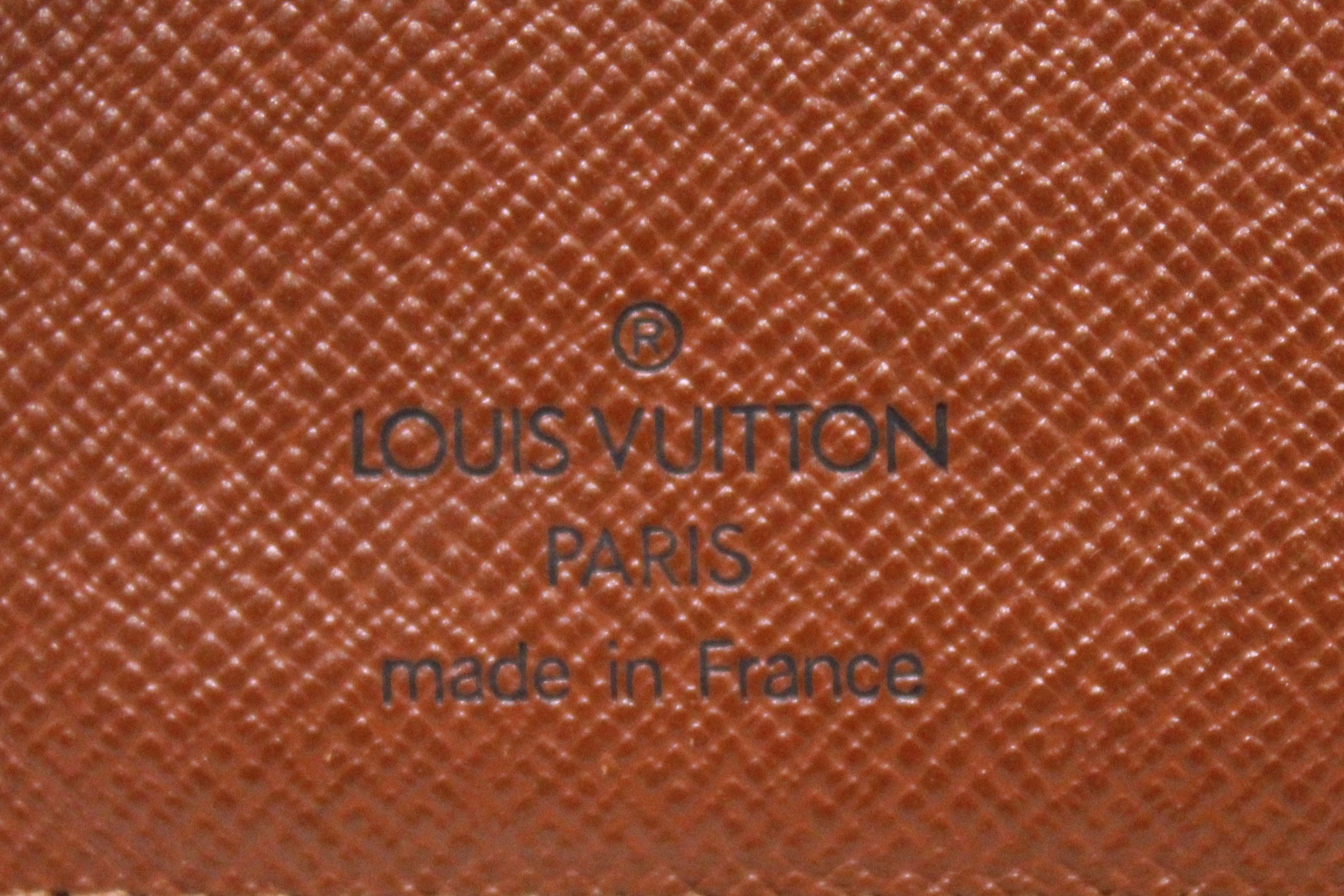 Authentic Louis Vuitton Classic Monogram Bifold Card Holder