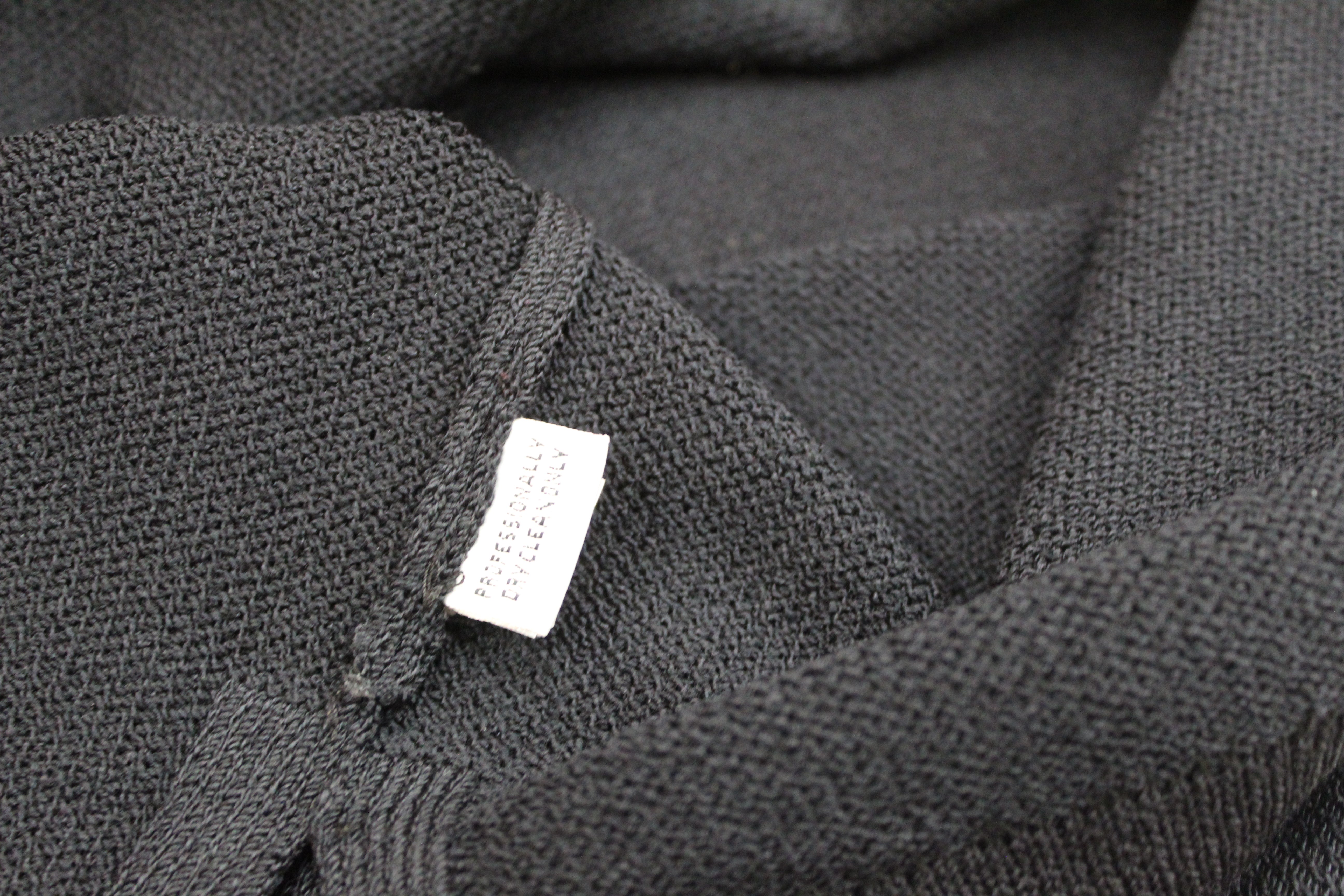Authentic St John Black Knit Sleeveless Dress Size 2