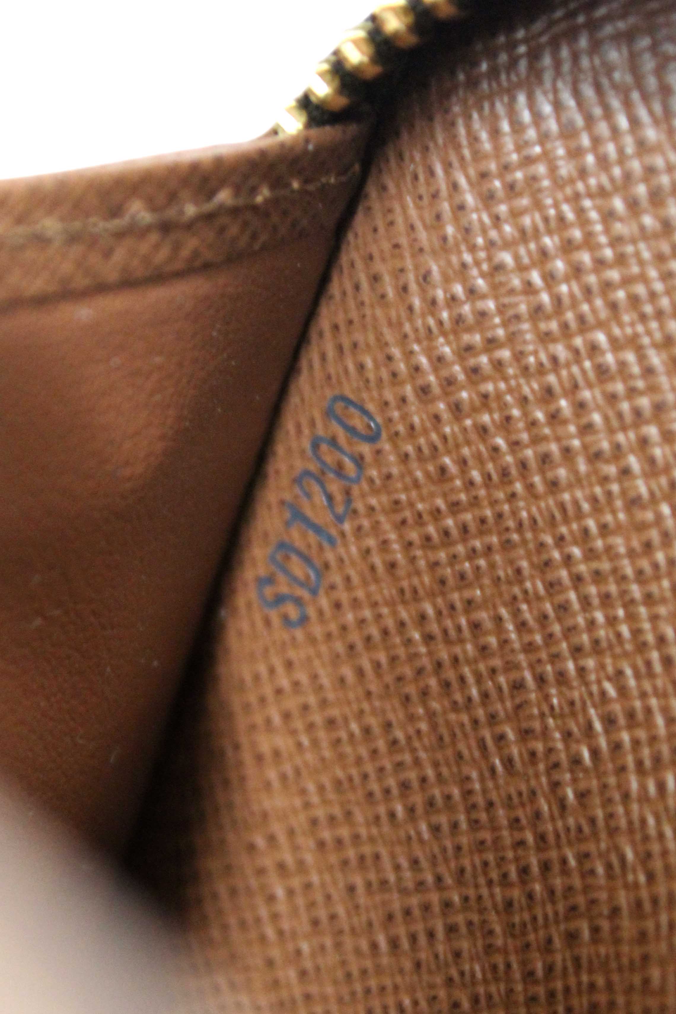 Authentic Louis Vuitton Classic Monogram Zippy Organizer Wallet