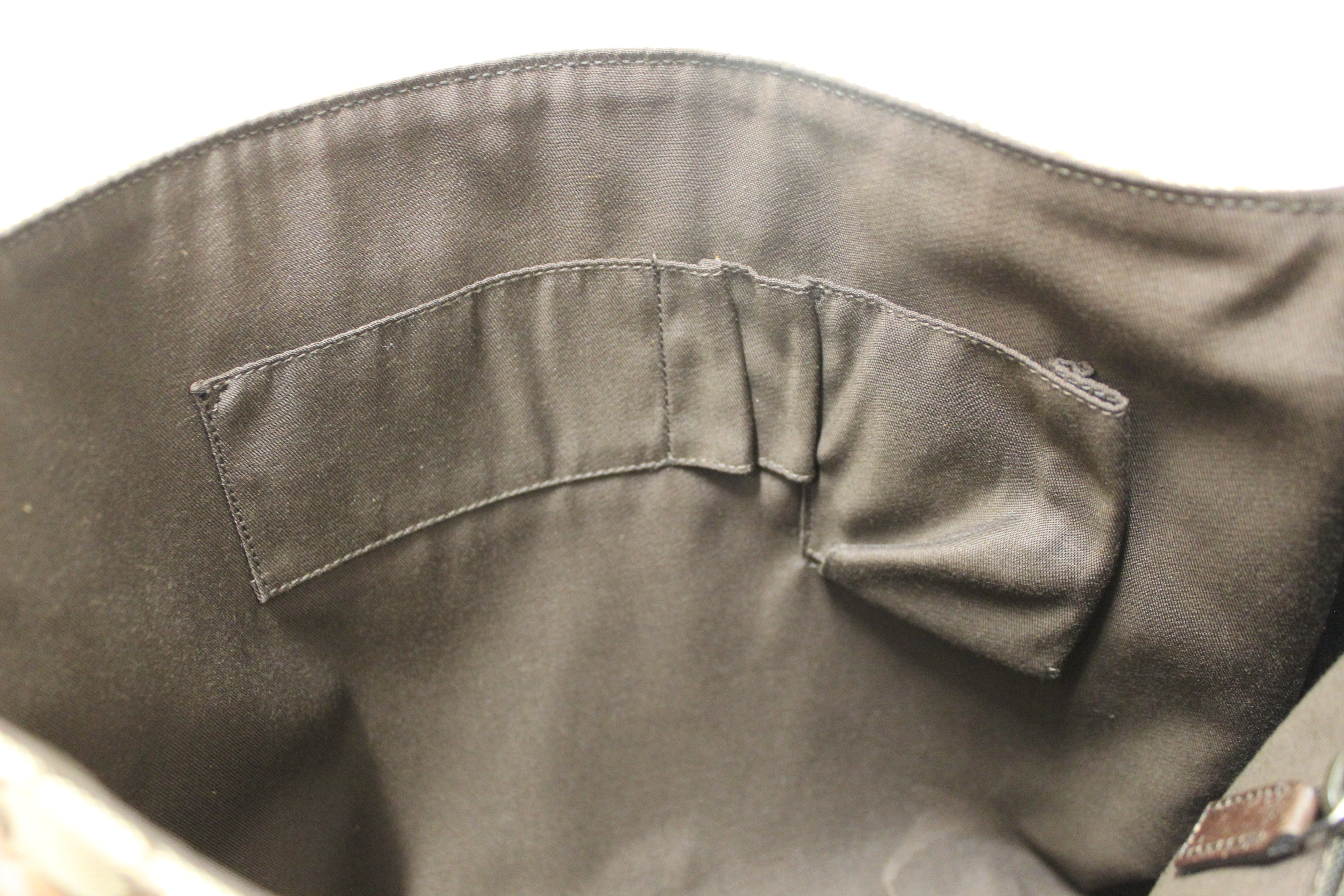 Authentic Gucci GG Monogram Flap Messenger Bag 145861