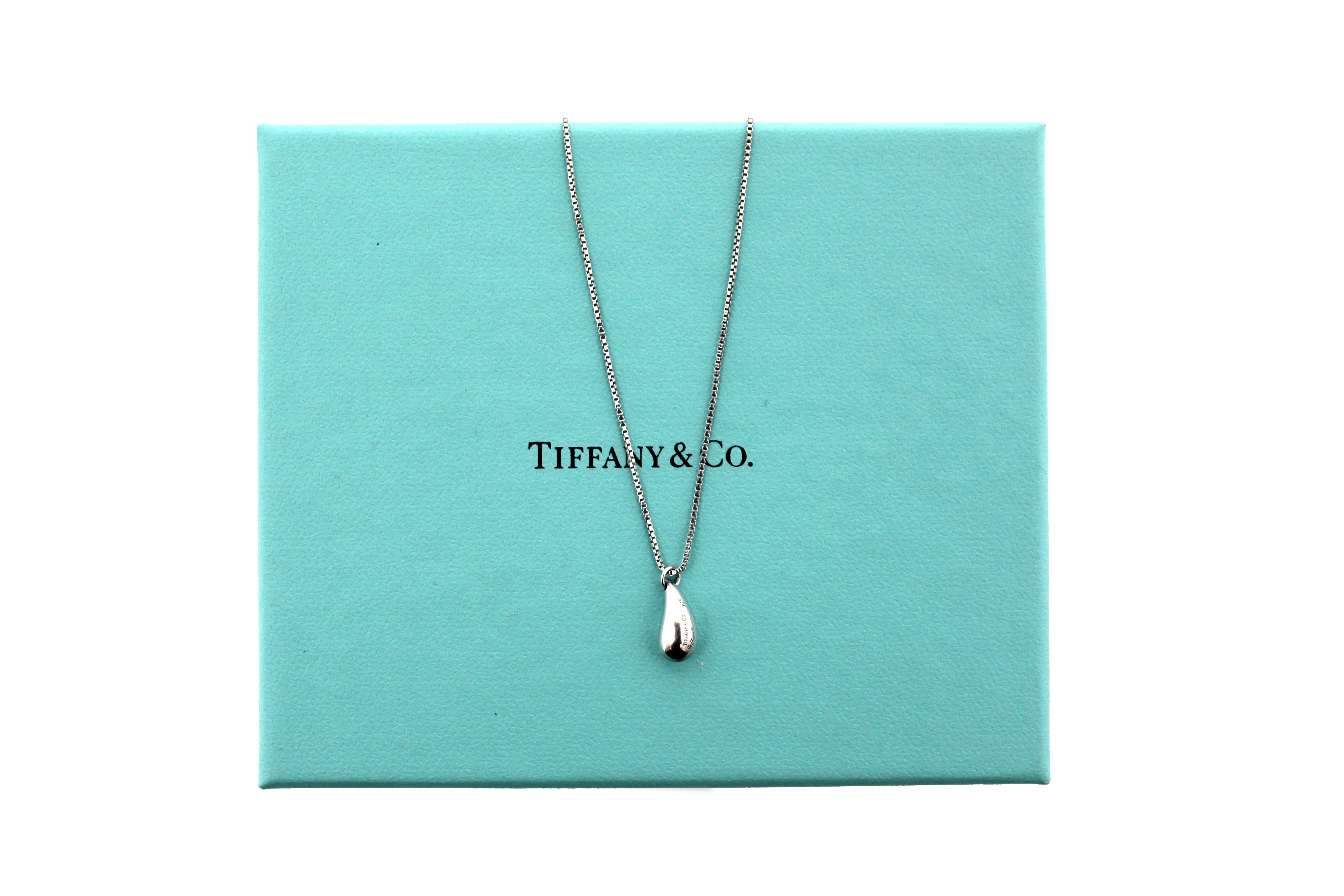 Authentic Tiffany & Co. Sterling Silver Teardrop Pendant Necklace