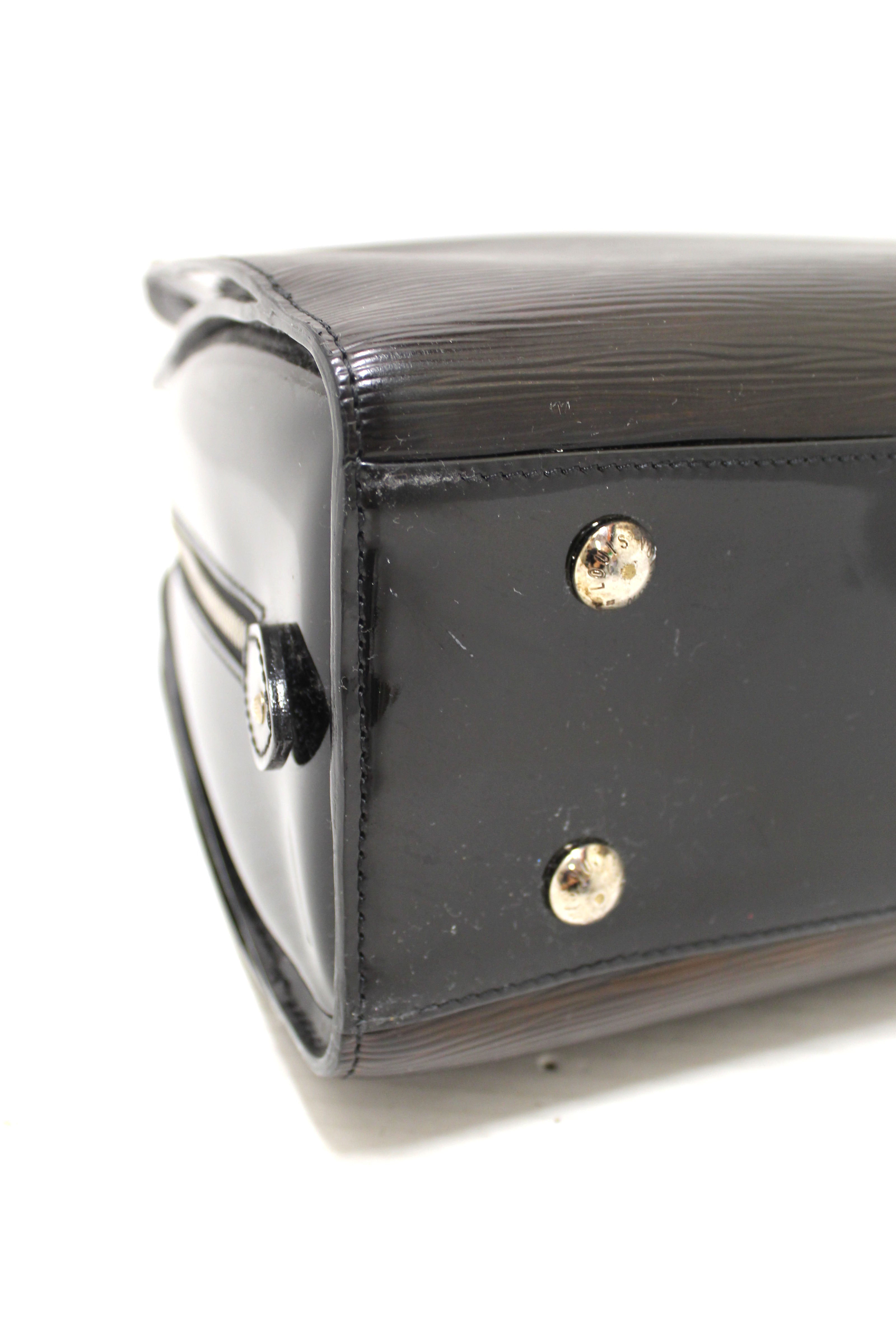 Authentic Louis Vuitton Black Electric Epi Leather Pont-Neuf GM Handbag