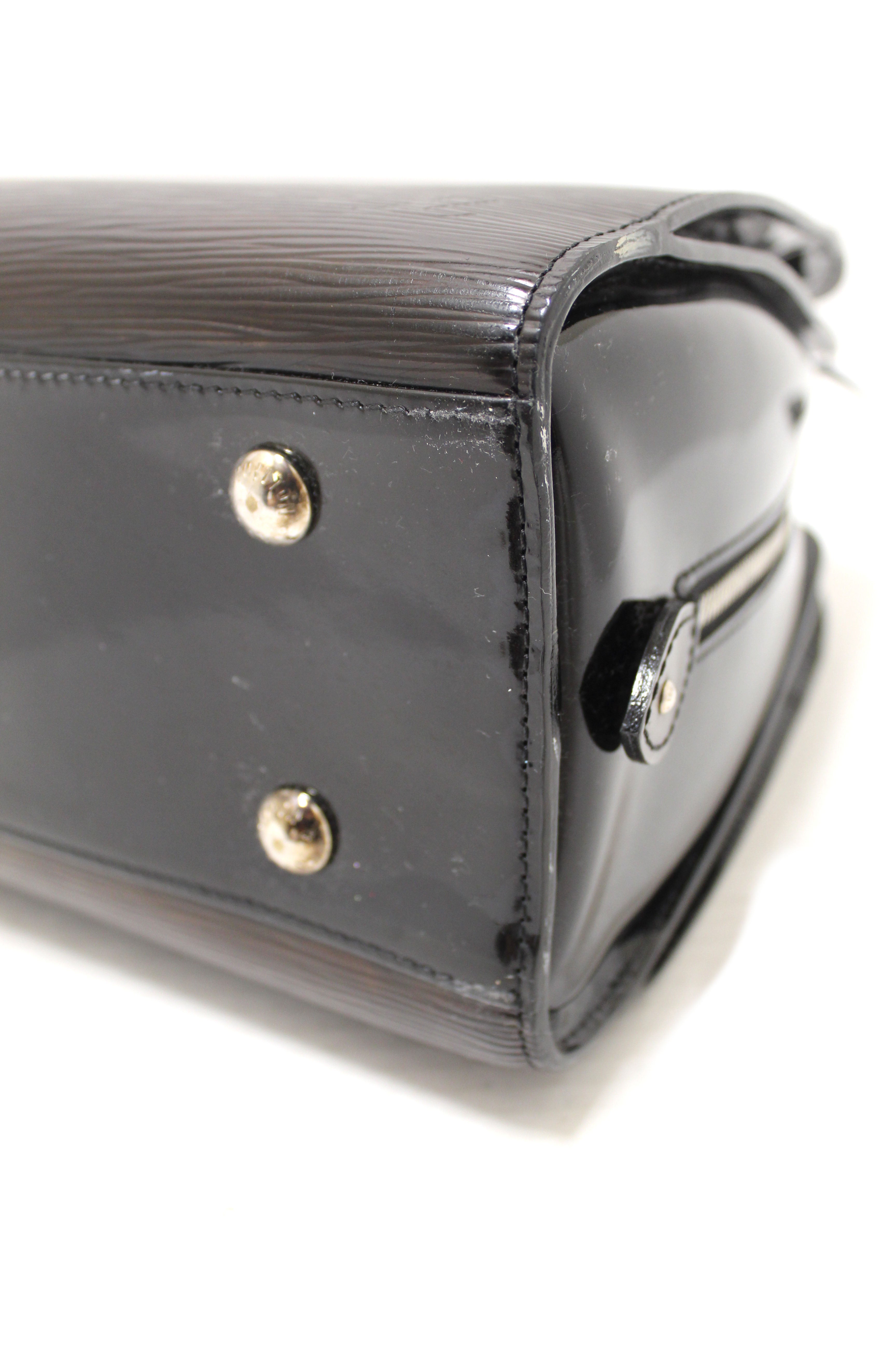 Authentic Louis Vuitton Black Electric Epi Leather Pont-Neuf GM Handbag