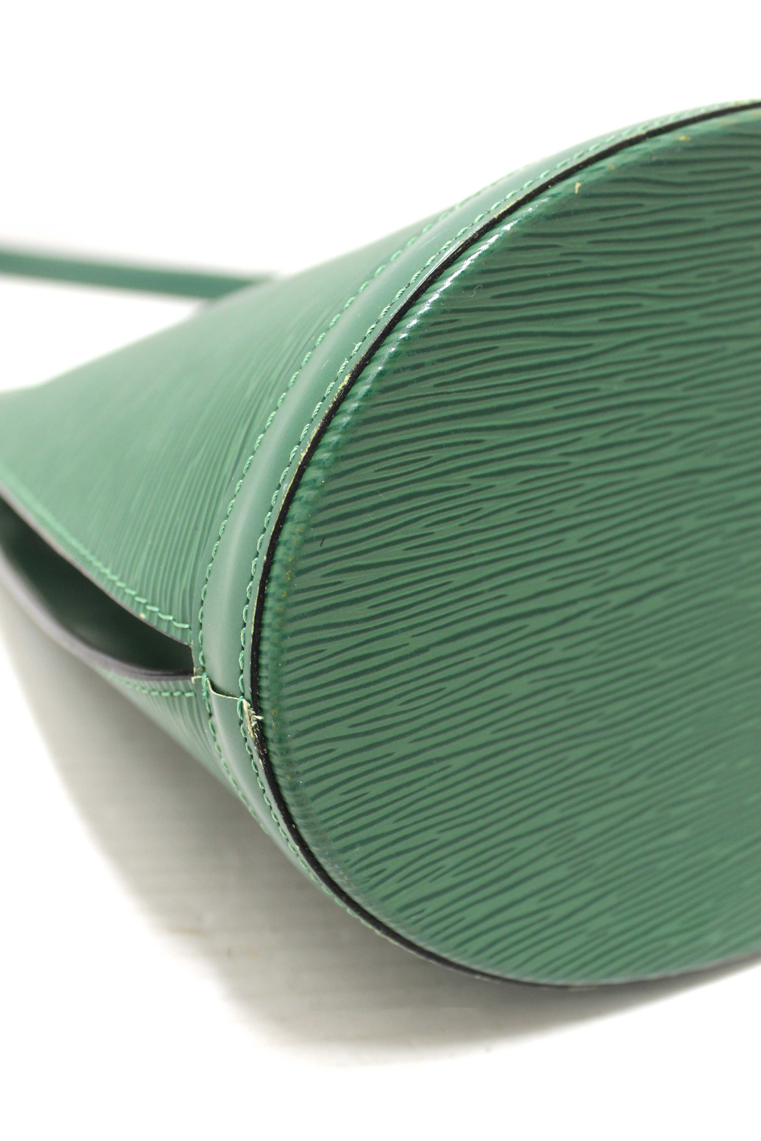 Authentic Louis Vuitton Vintage Green Epi Cluny Shoulder Bag