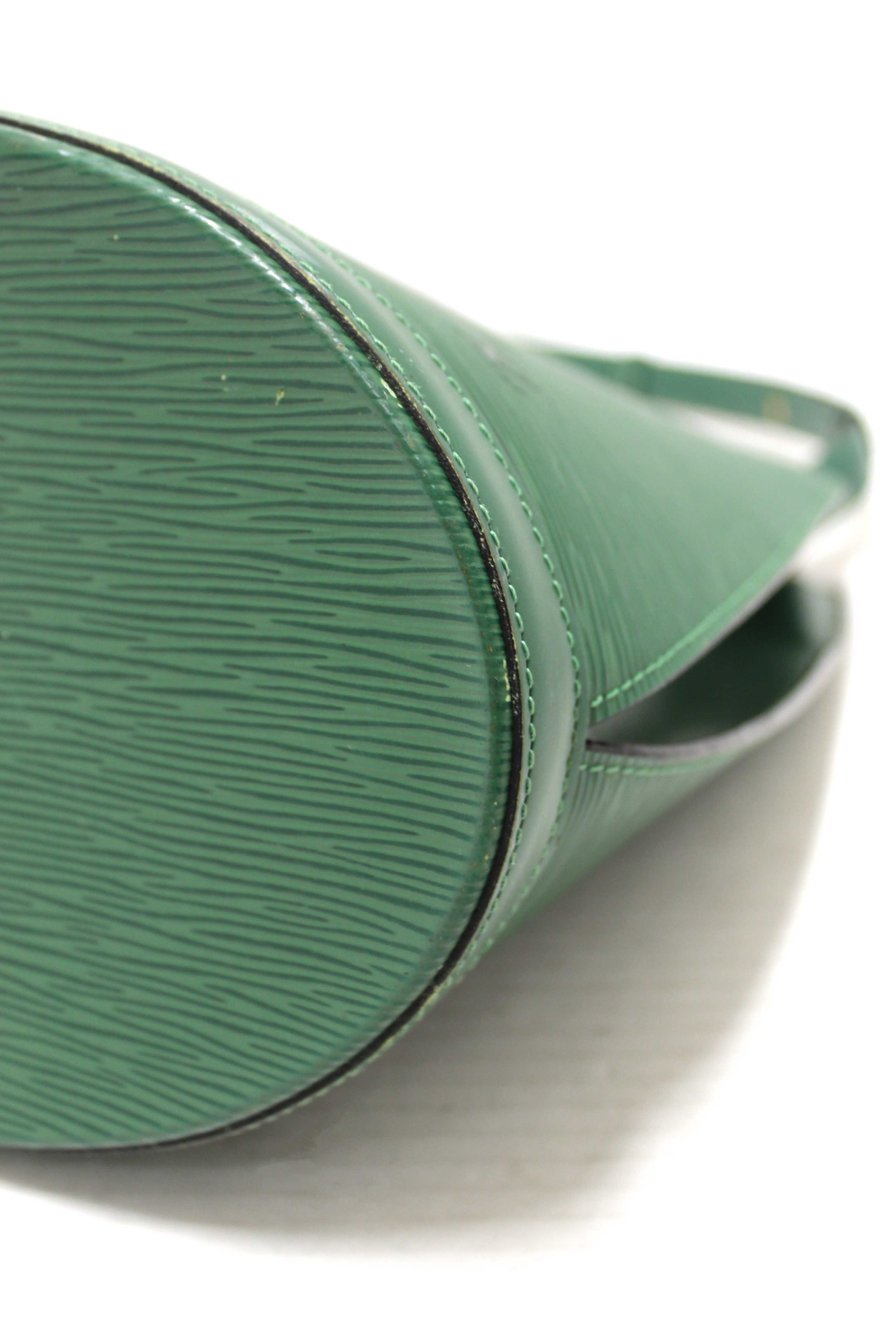 Authentic Louis Vuitton Vintage Green Epi Cluny Shoulder Bag