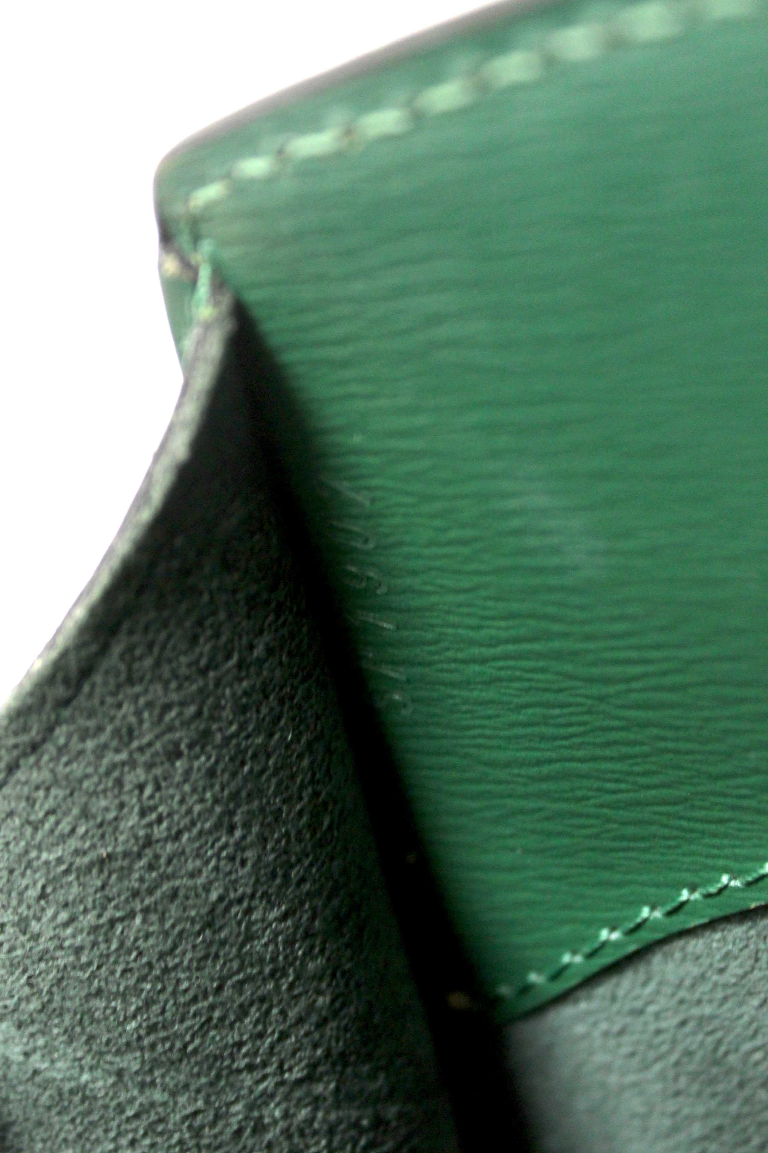 Authentic Louis Vuitton Vintage Green Epi Cluny Shoulder Bag