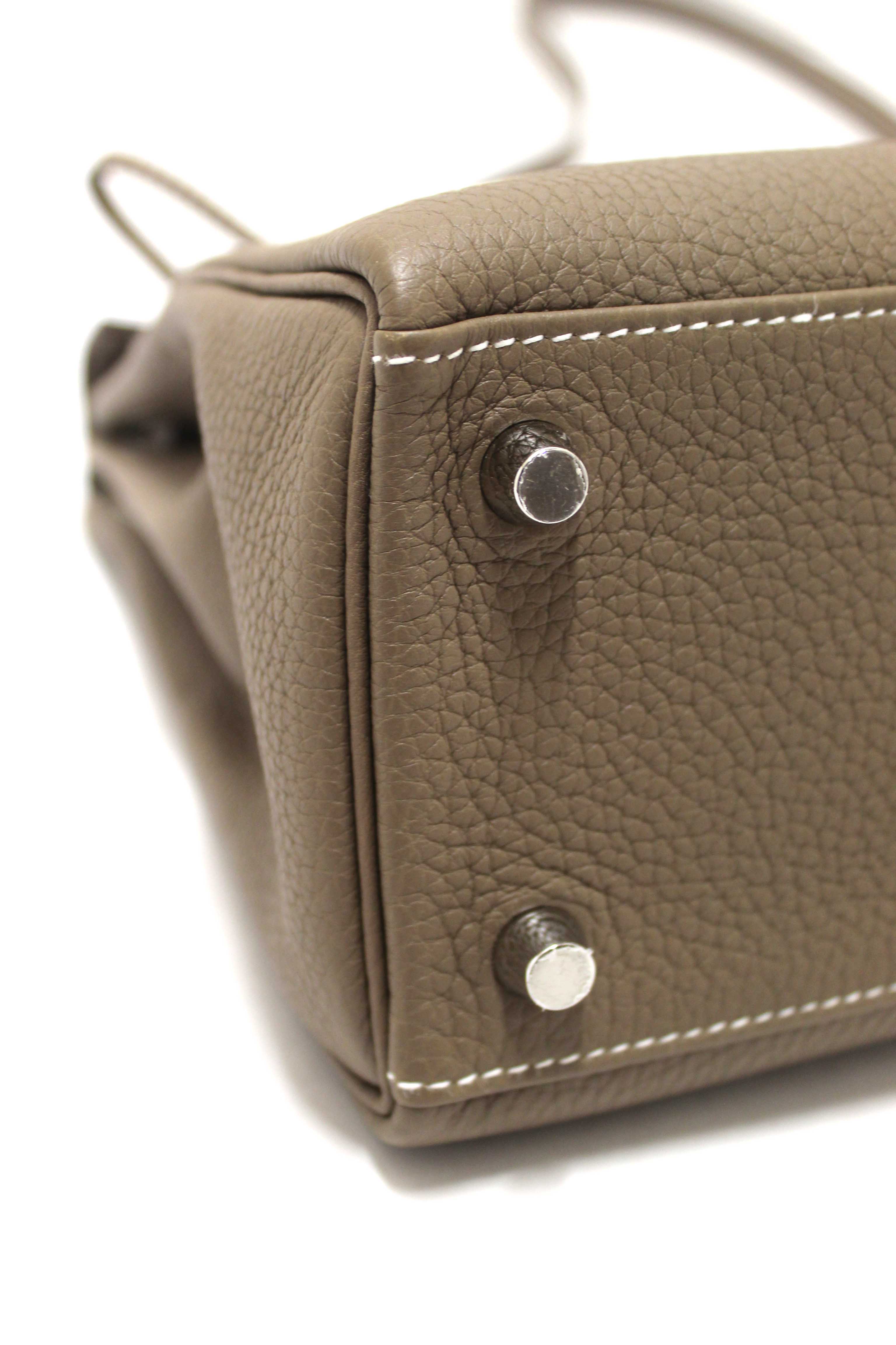 Authentic Hermes Etoupe Togo Leather Retourne Kelly 25 Handbag/Shoulder Bag