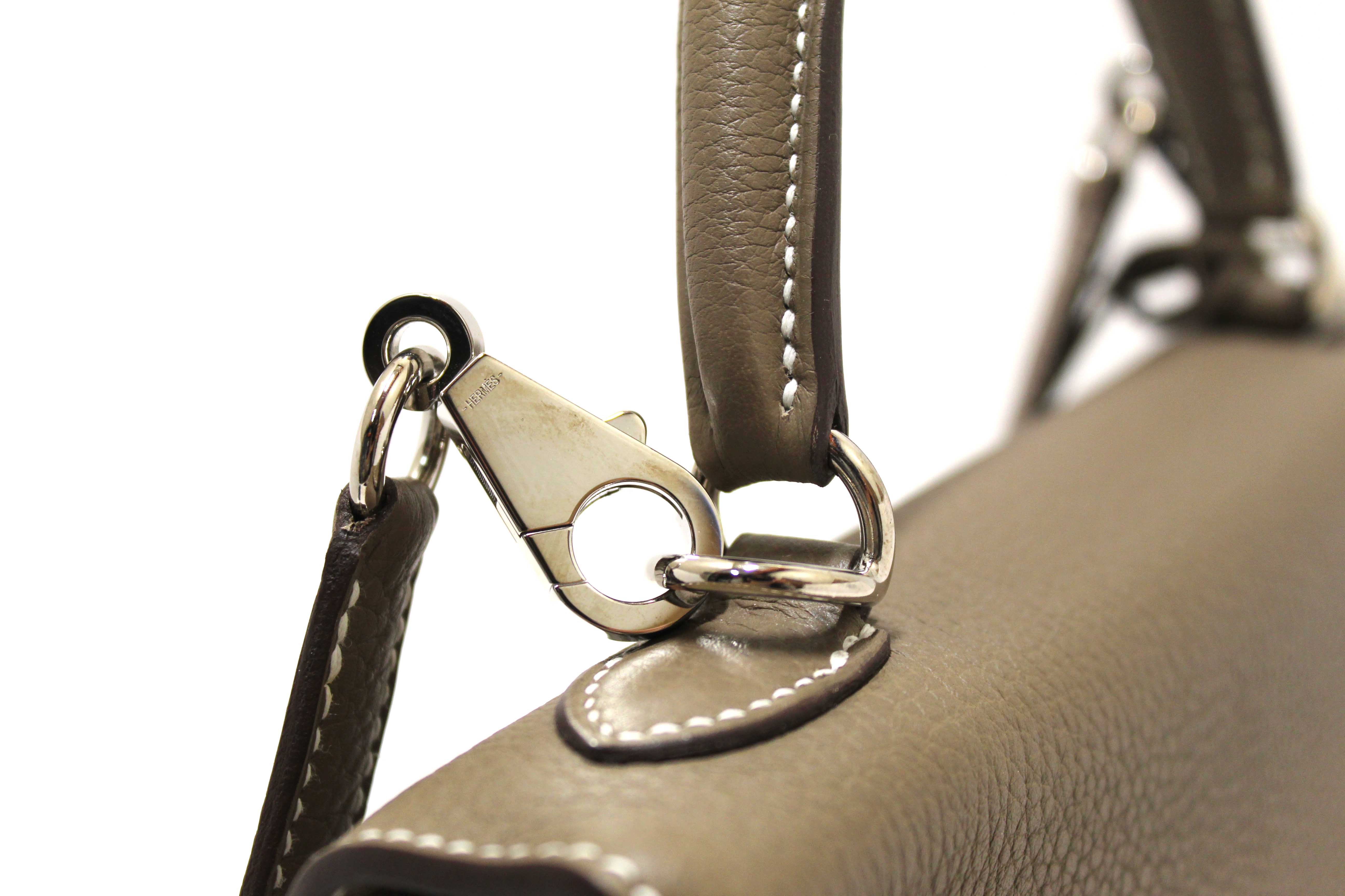 Authentic Hermes Etoupe Togo Leather Retourne Kelly 25 Handbag/Shoulder Bag