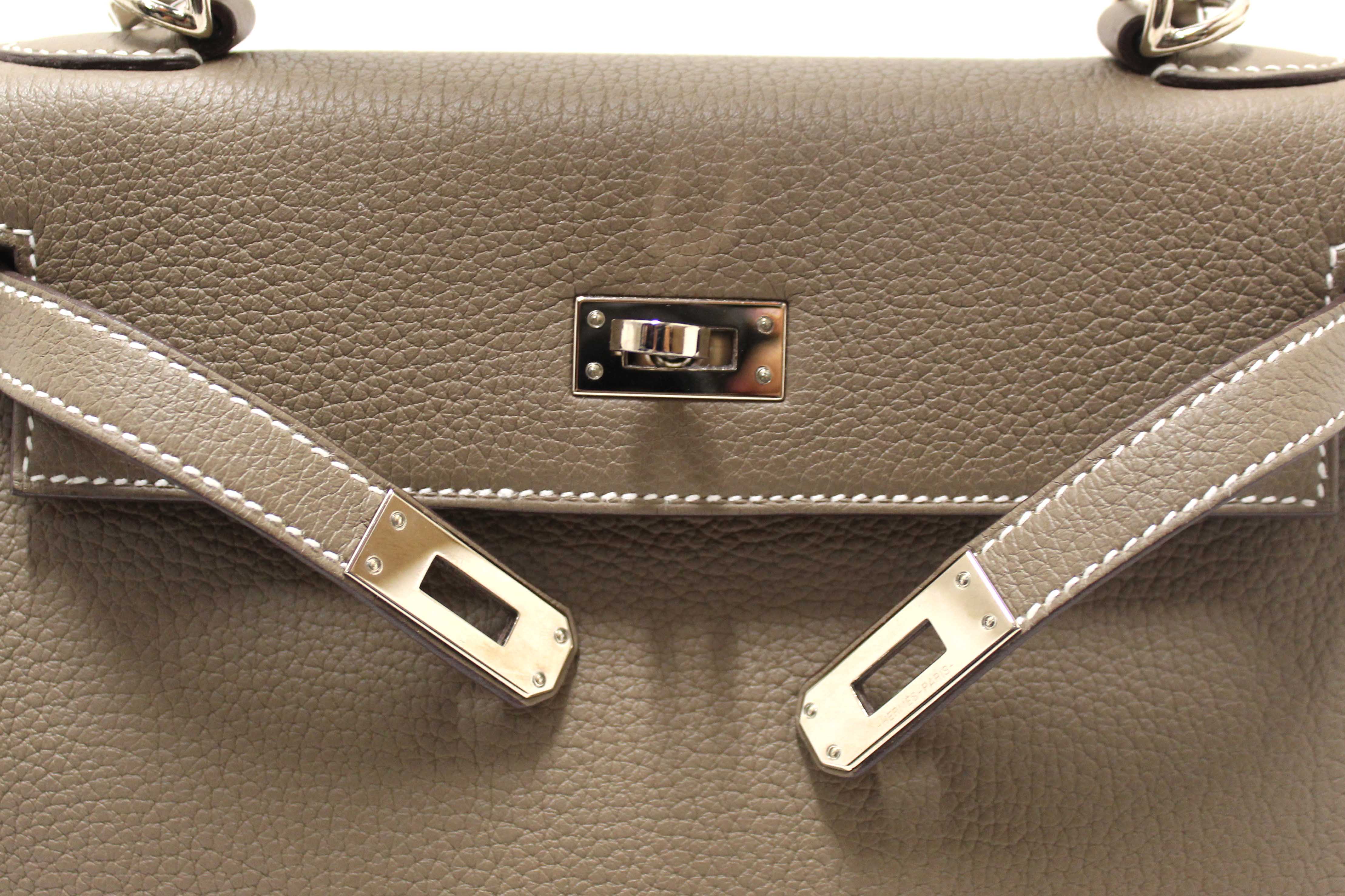 Authentic Hermes Etoupe Togo Leather Retourne Kelly 25 Handbag/Shoulder Bag