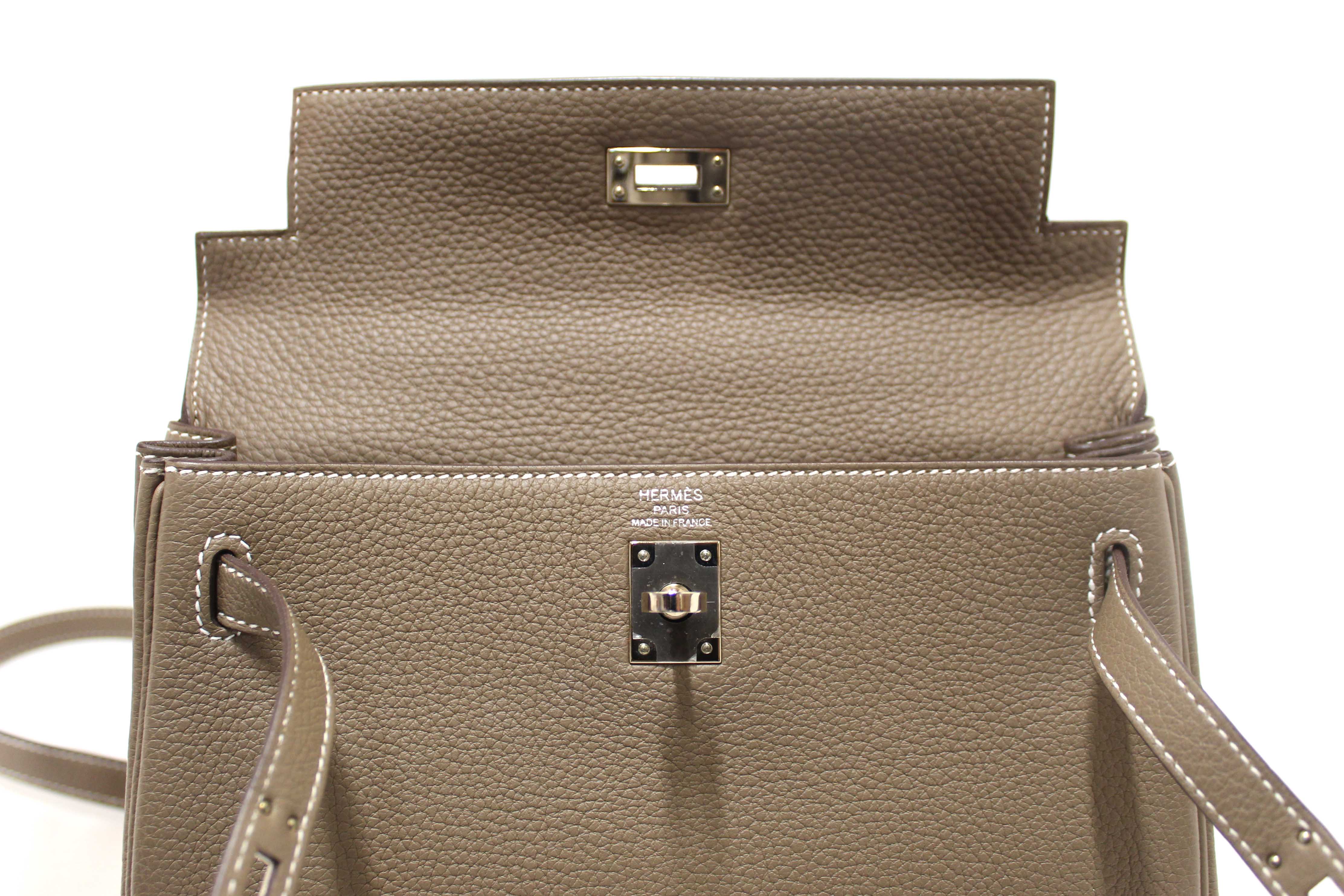 Authentic Hermes Etoupe Togo Leather Retourne Kelly 25 Handbag/Shoulder Bag