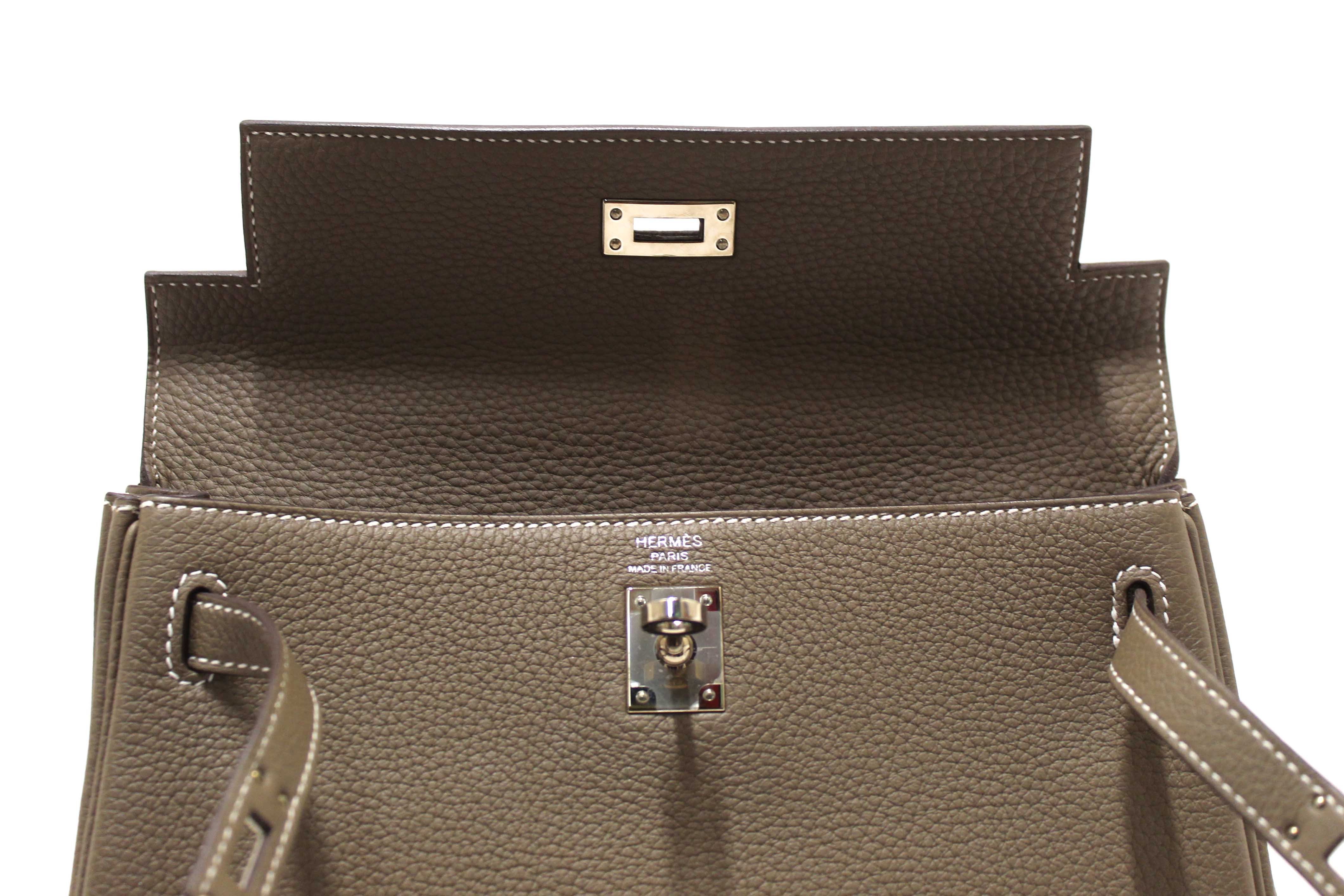 Authentic Hermes Etoupe Togo Leather Retourne Kelly 25 Handbag/Shoulder Bag