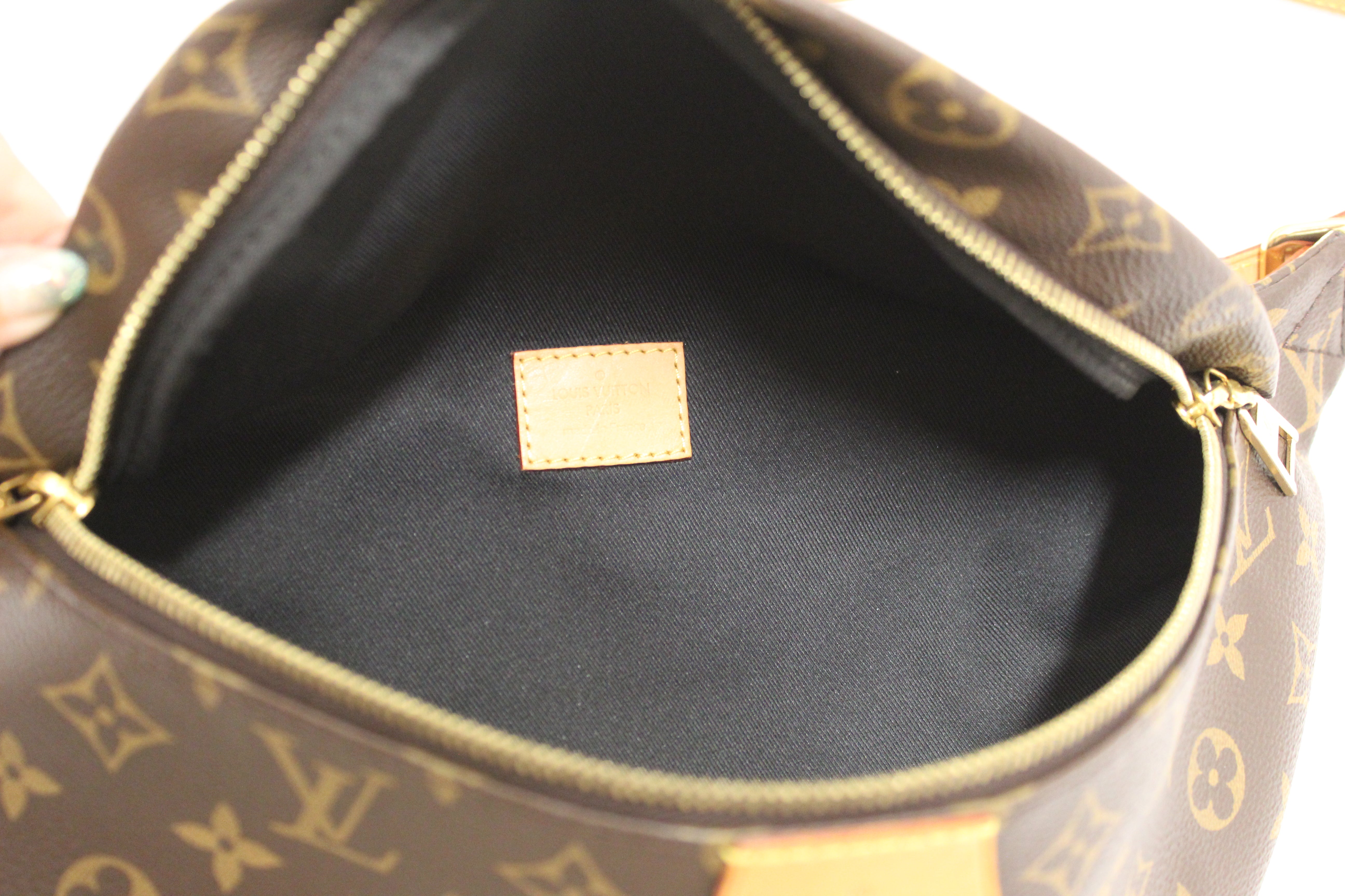 Authentic Louis Vuitton Classic Monogram Canvas Bumbag