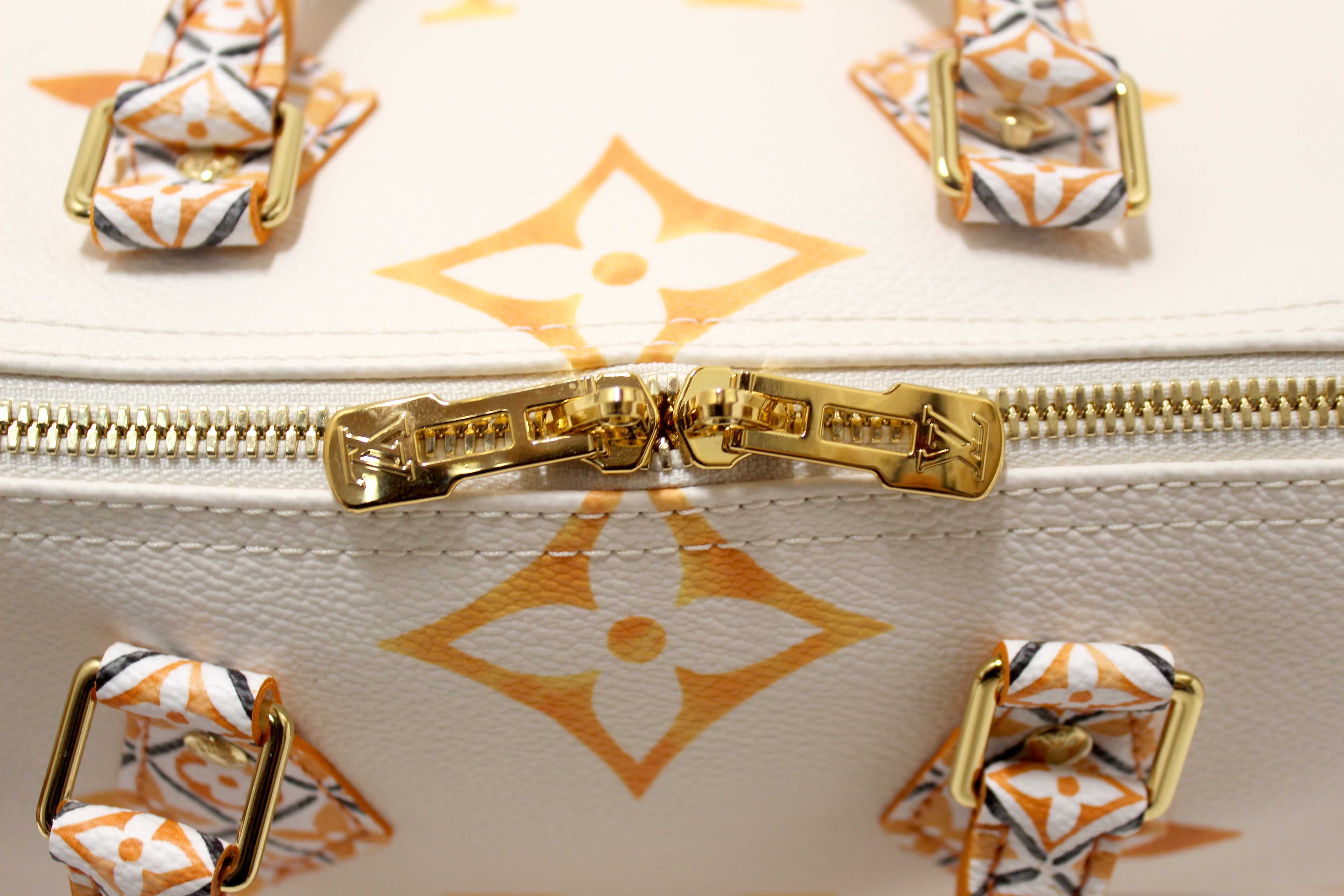 Authentic NEW Louis Vuitton Limited Edition Beige/Orange Monogram Giant By The Pool 2.0 Speedy 25 Bandouliere Bag
