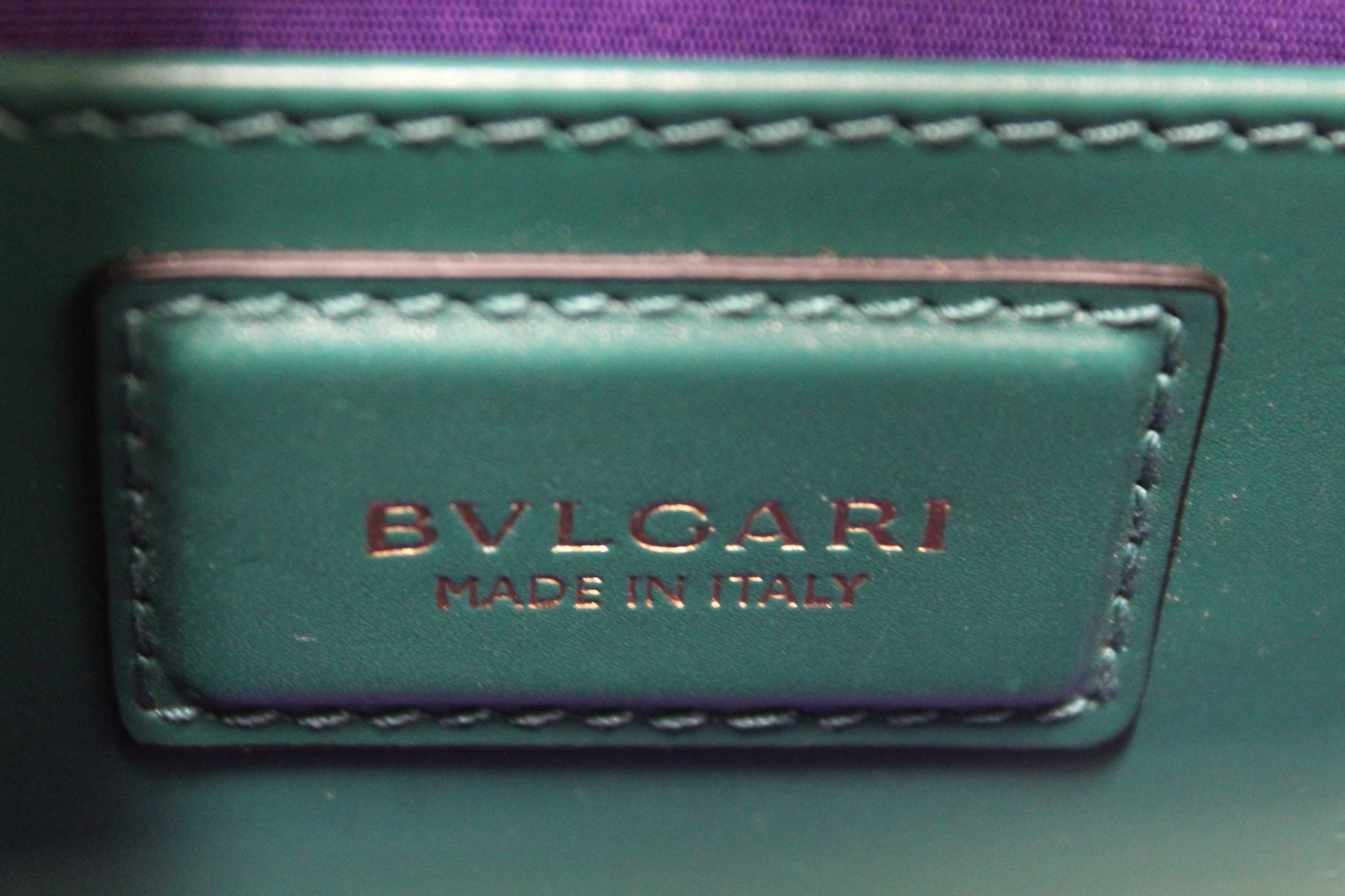 Authentic Bvlgari Emerald Green Calfskin Leather Snake Chain Small Serpenti Forever Crossbody Bag