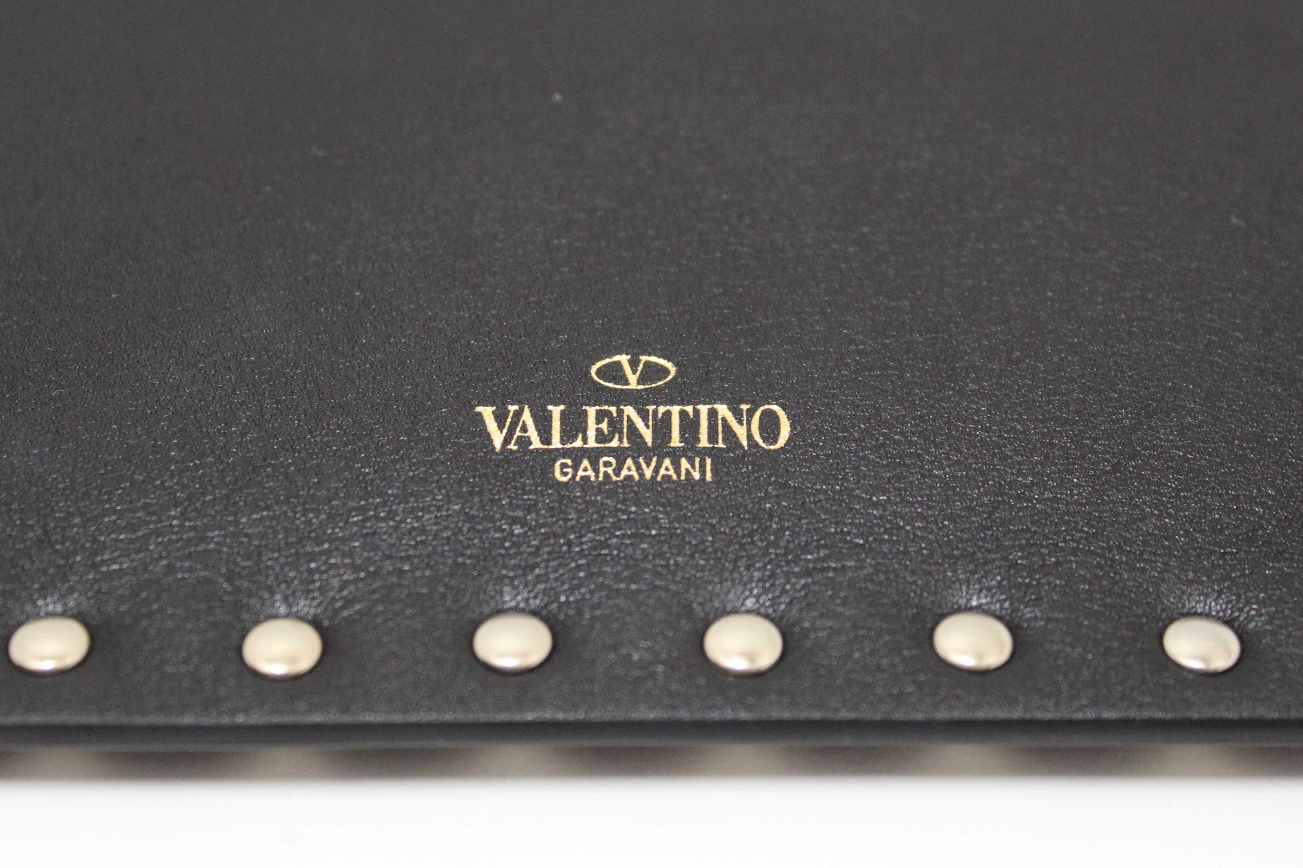 Authentic Valentino Garavani Black Leather and Rockstuds Pouch on Chain