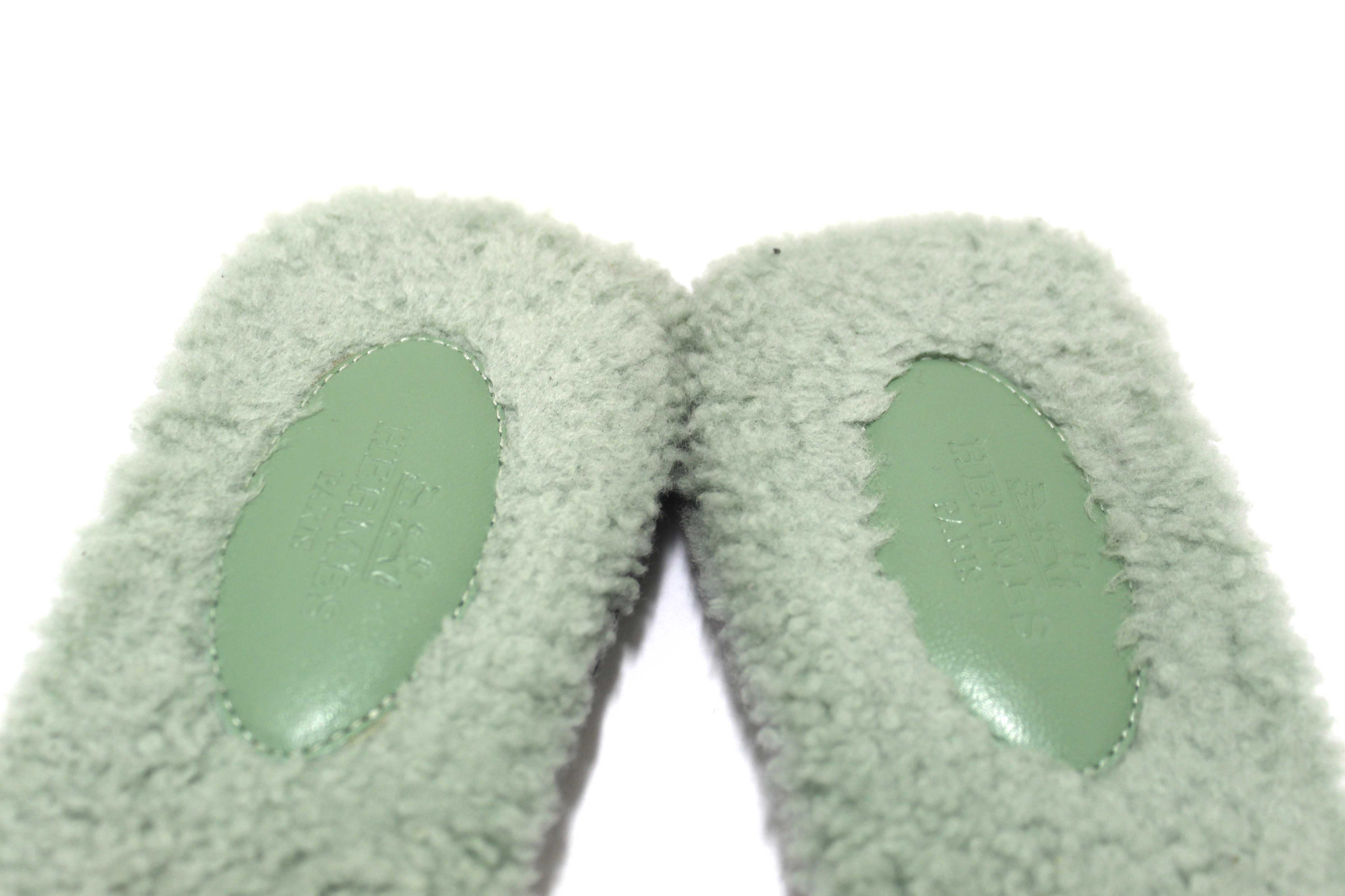Authentic Hermes Green Shearling Fur Oran Flat Sandal Shoes Size 38