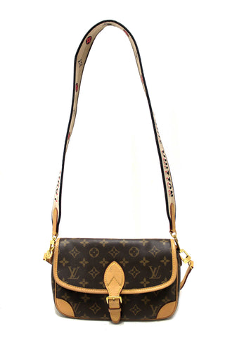 Authentic Louis Vuitton Classic Monogram Diana Shoulder Bag