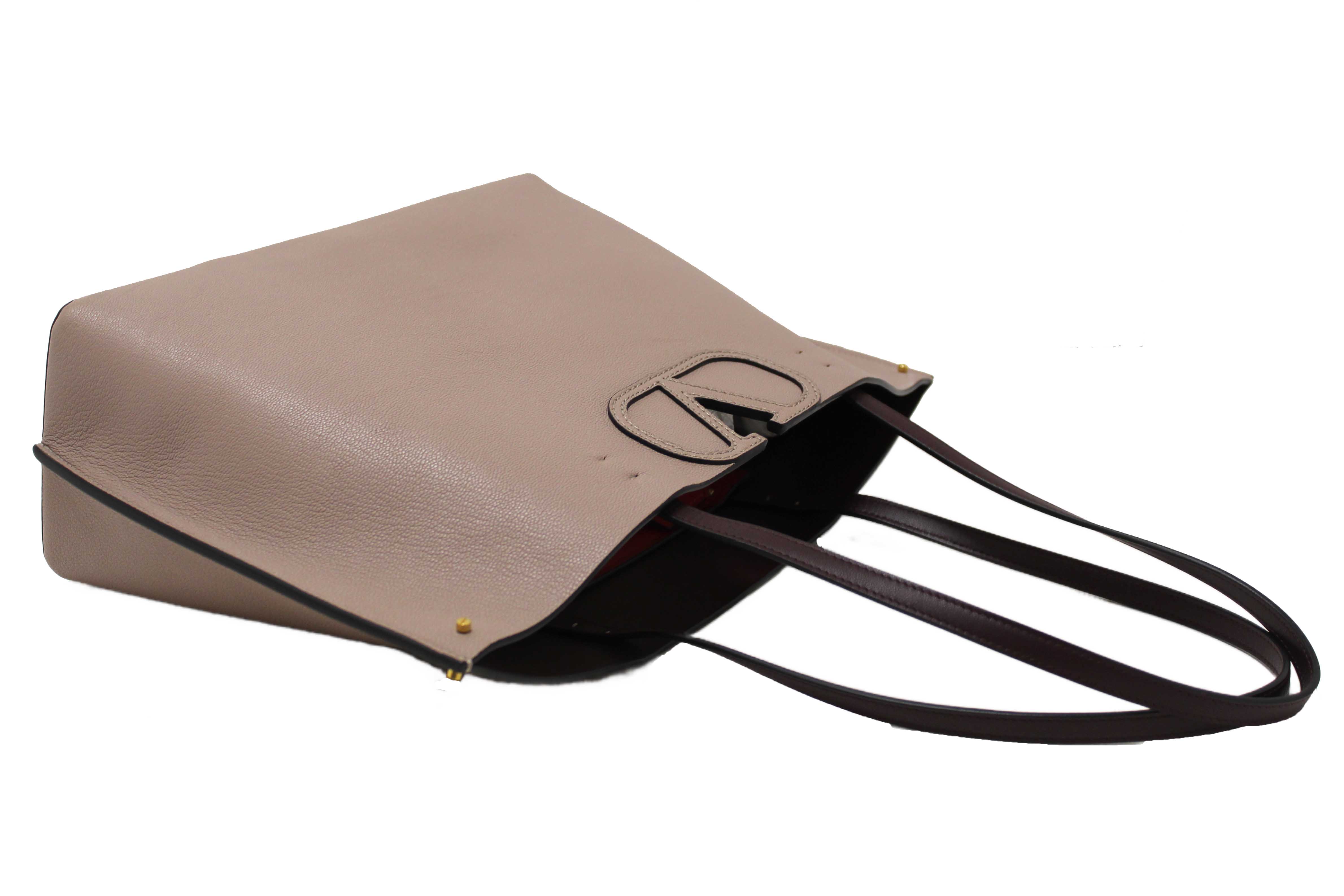 Authentic Valentino Garavani Neutral Calfskin Leather Vlogo Fillme MediumTote