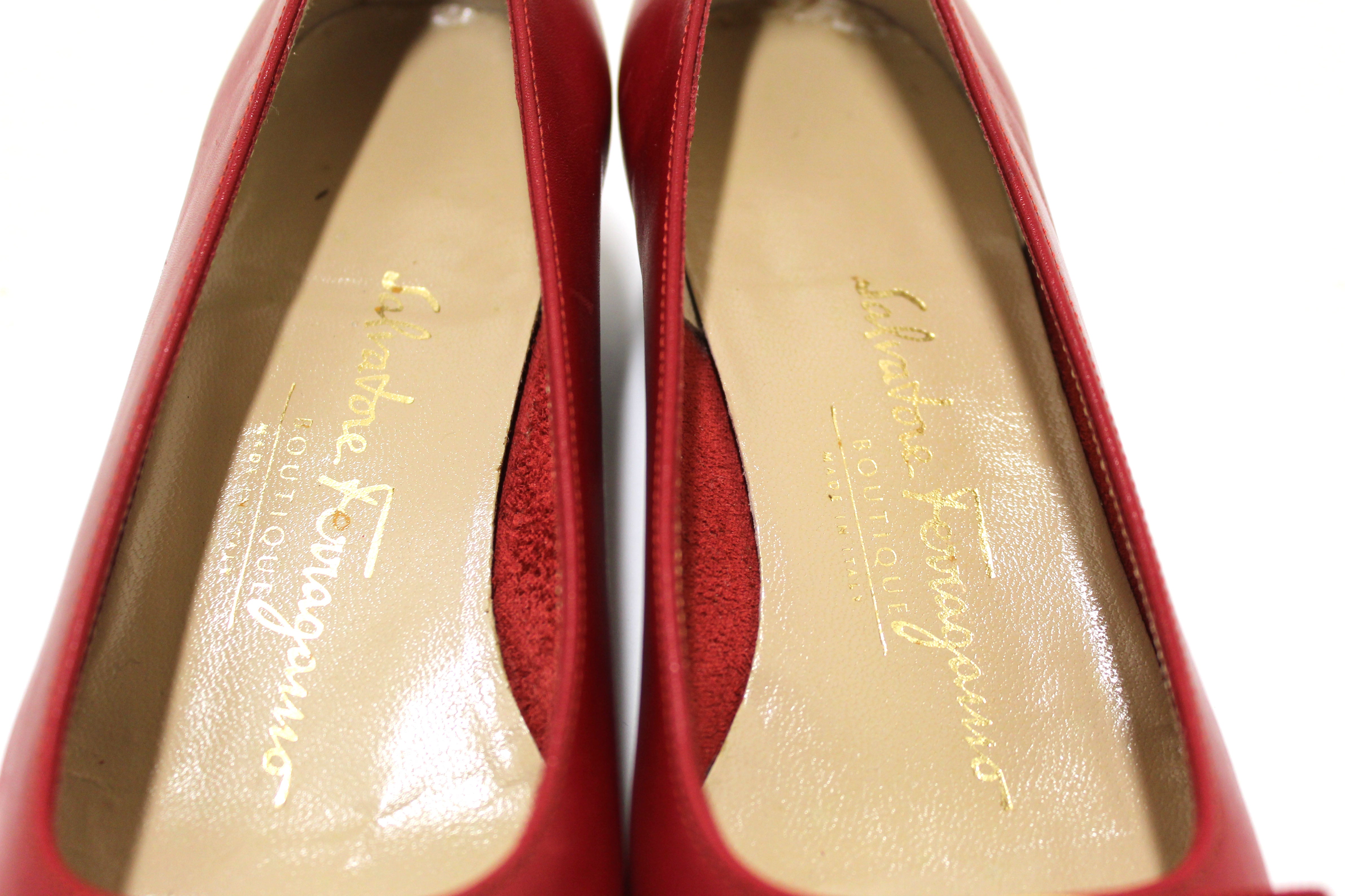 Authentic Salvatore Ferragamo Calfskin Red Leather Kitten Heel with Bow Size 6B
