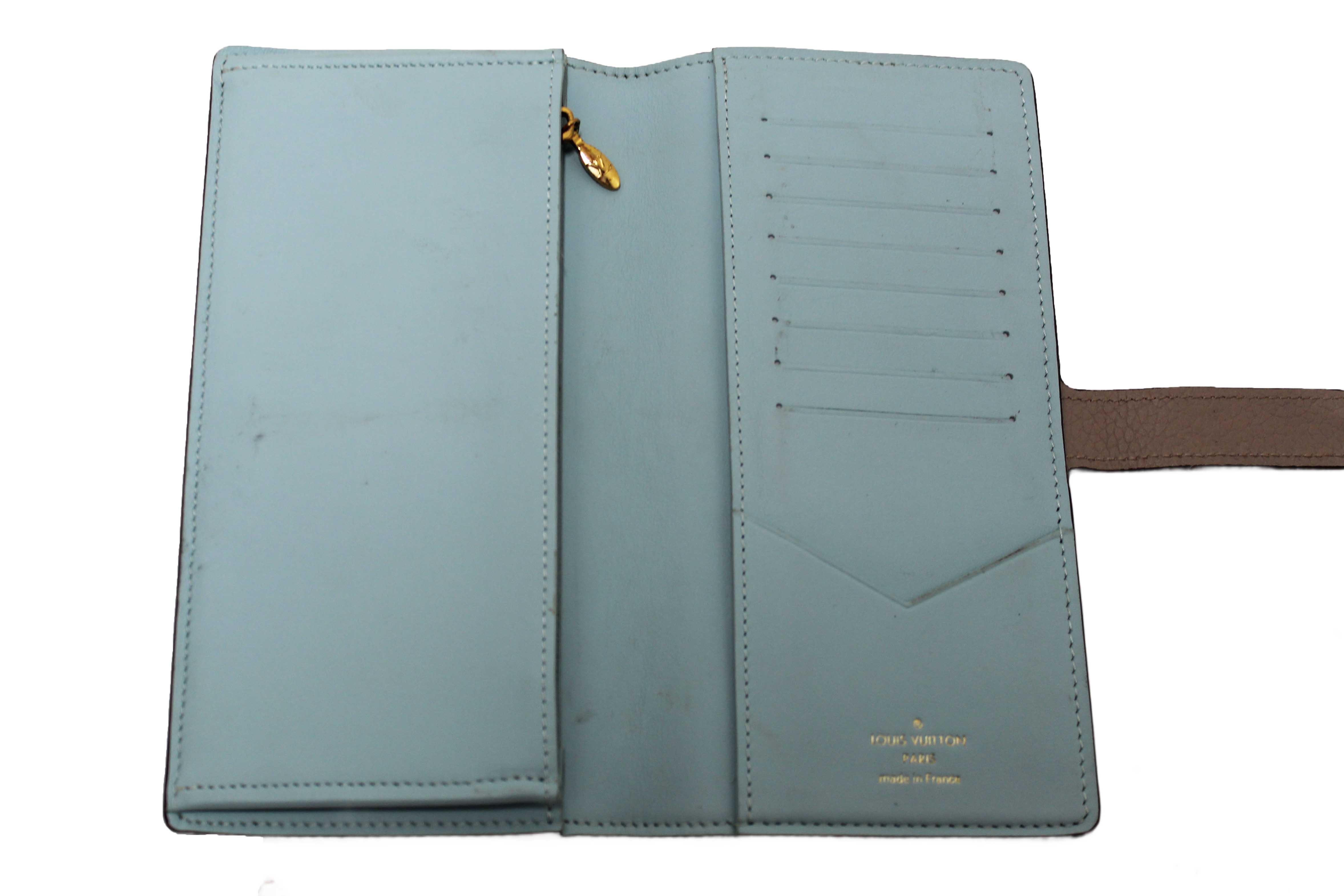 Authentic Louis Vuitton Galet Grey Grained Taurillon Leather LV Vertical Wallet